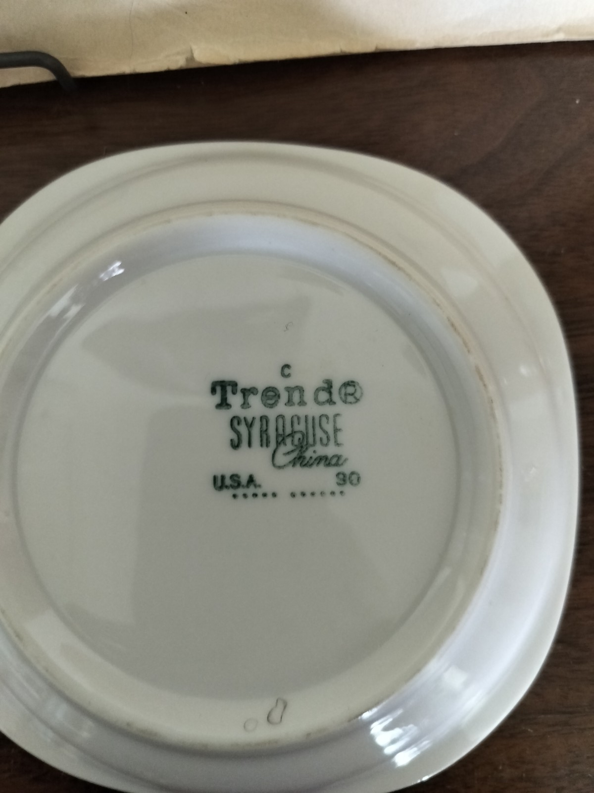 Syracuse China Trend Berkeley Pattern/Bread And Butter Plate 5 1/8 In (Lot of 2)