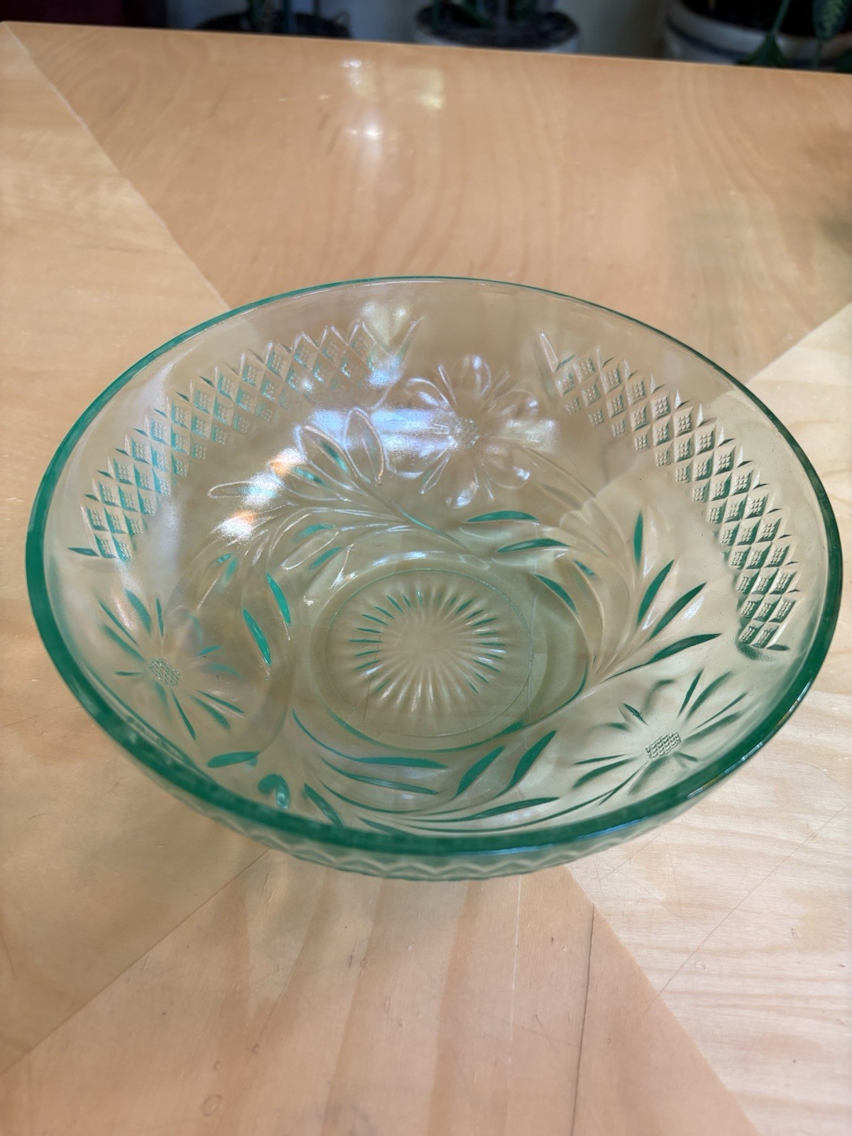 U.S. Glass Co Floral & Diamond Vaseline Glass Bowl 8” Excellent Vintage