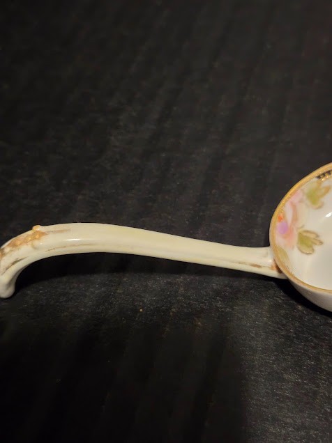 Vintage Noritake Japan 4.25″ Three Footed Hand Painted Roses Bowl with Spoon