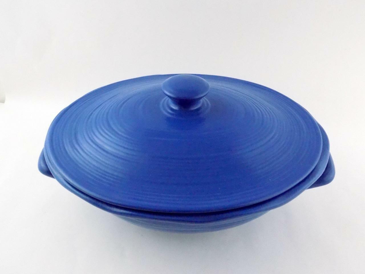 CorningWare Stoneware 2 QT Casserole Dish with Lid Blue Outer White Inner V GOOD