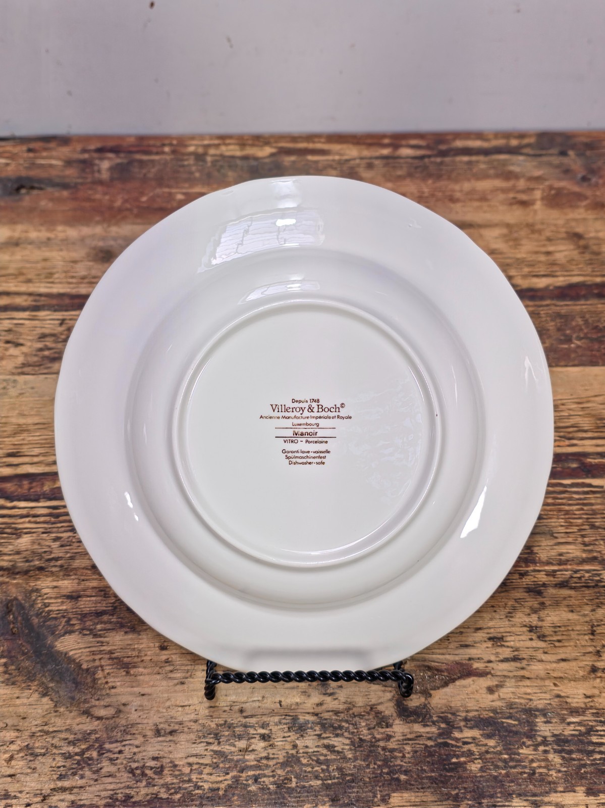 Villeroy & Boch Manoir Large Rim Soup Bowl 9″