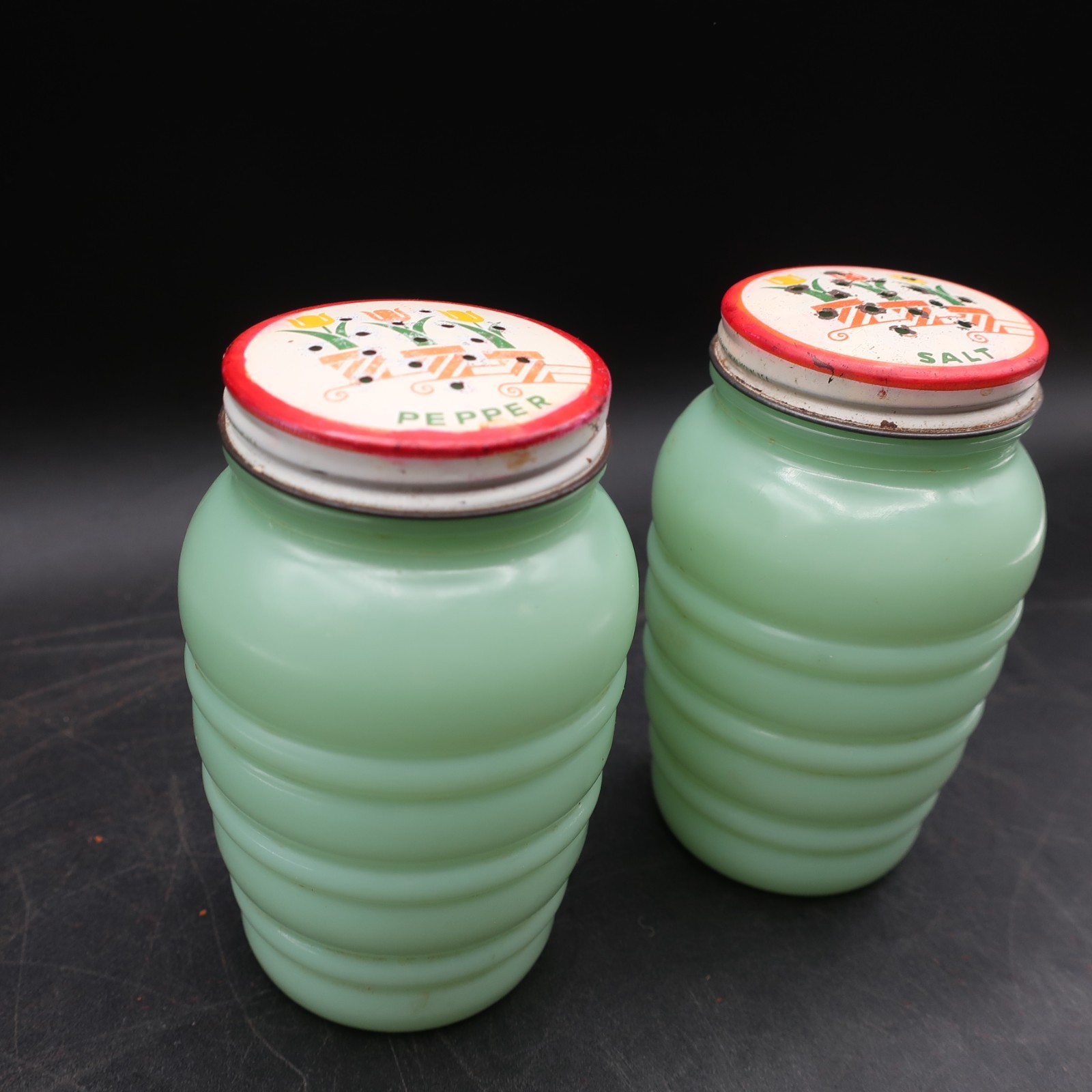Vtg Fire King Jadeite TULIP LIDS SALT PEPPER shaker set 1950s Beautiful HTF