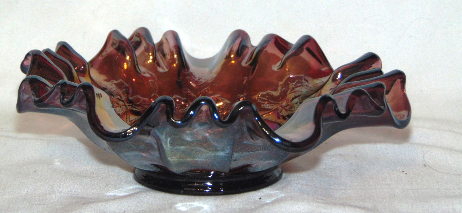Antique Millersburg Glass 3-1 Edge Bowl Blackberry Wreath Rare Varioant Amethyst