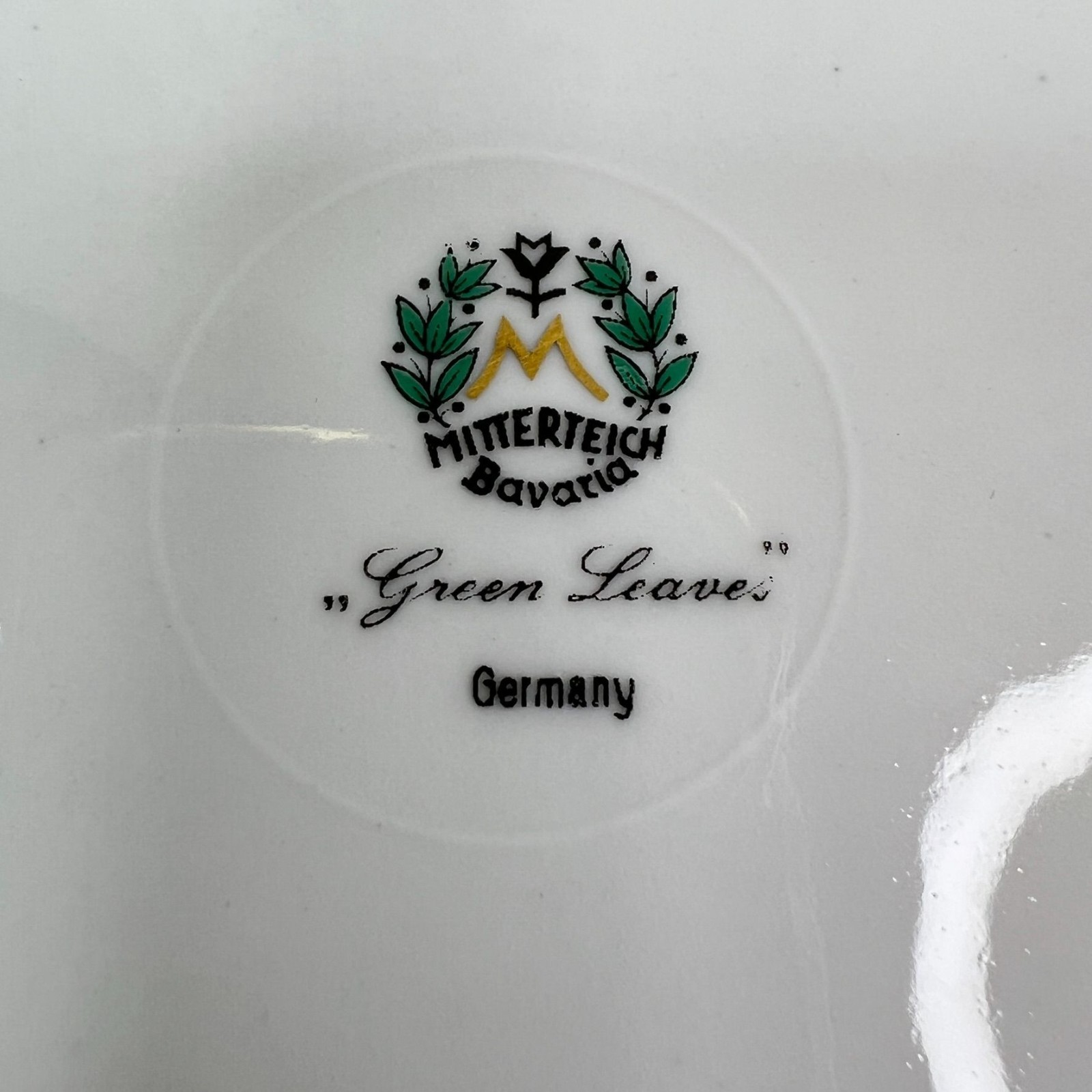 Vintage Mitterteich Bavaria Green Leaves 2 Dessert Plates Germany Gold Trim