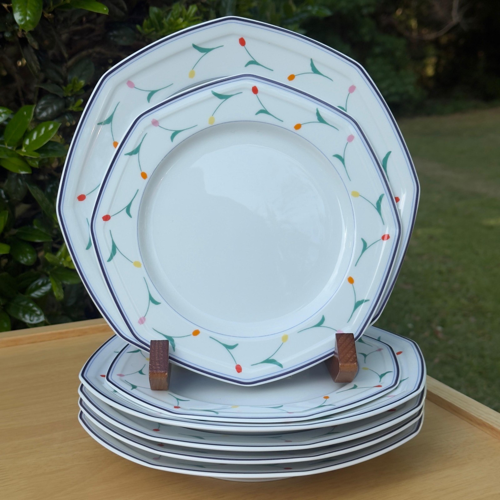 Christopher Stuart – Sundance Fine China – 5 Dinner Plates & 2 Bread Plates