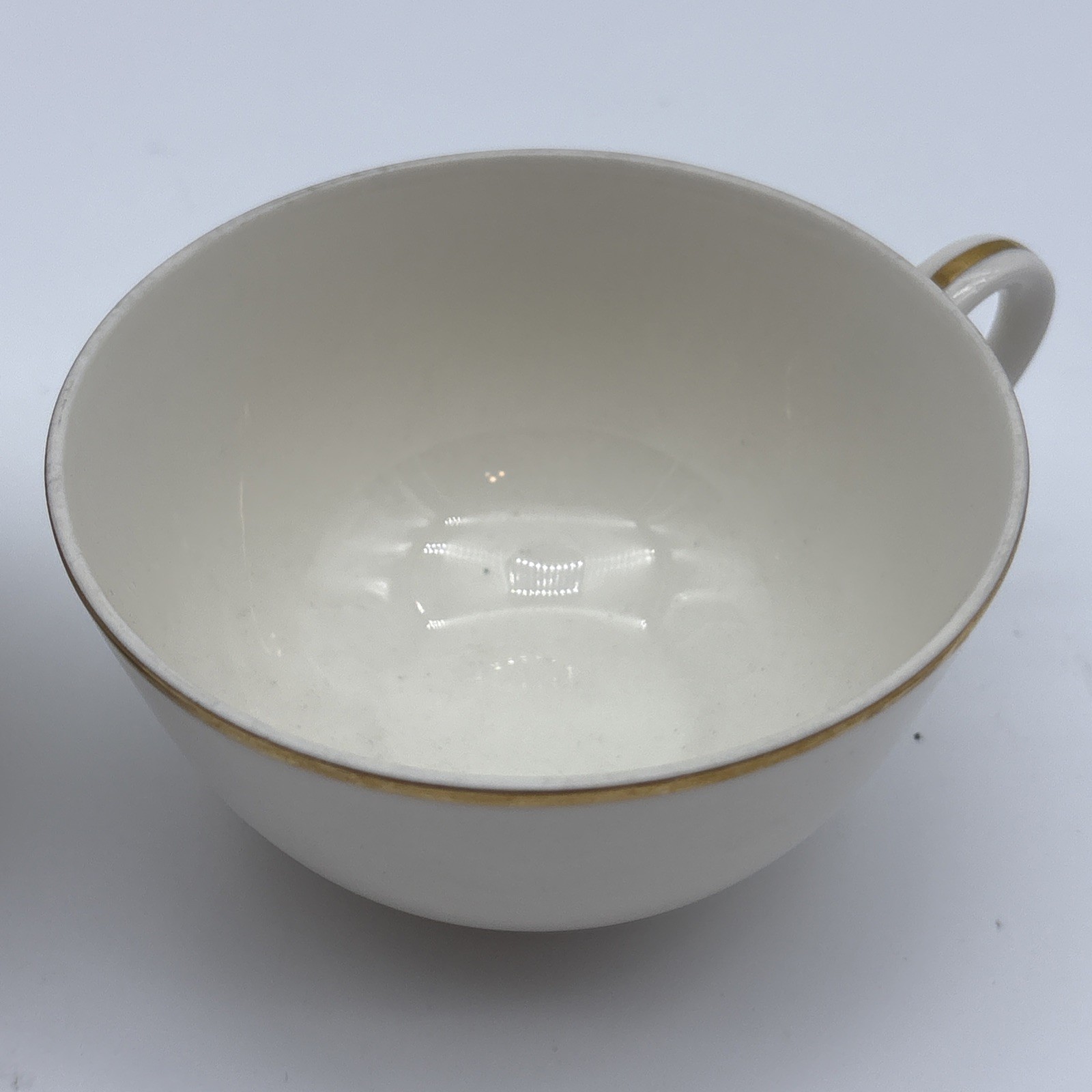 2 Franciscan Talisman Porcelain Tea Cups 2 1/8″H Made in Japan Cream w/Gold Trim