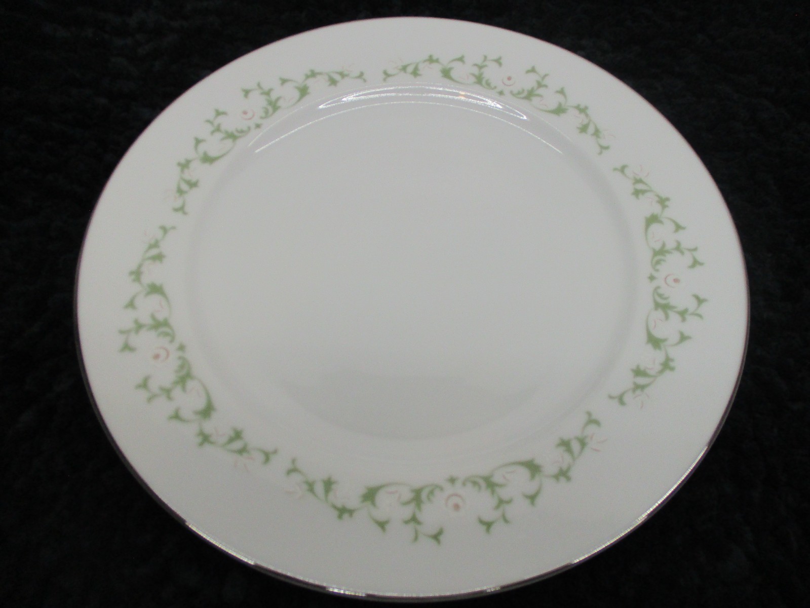 Vintage Mismatched China Dinner Plates ~ Set of 5 ~ Colorful Set ~