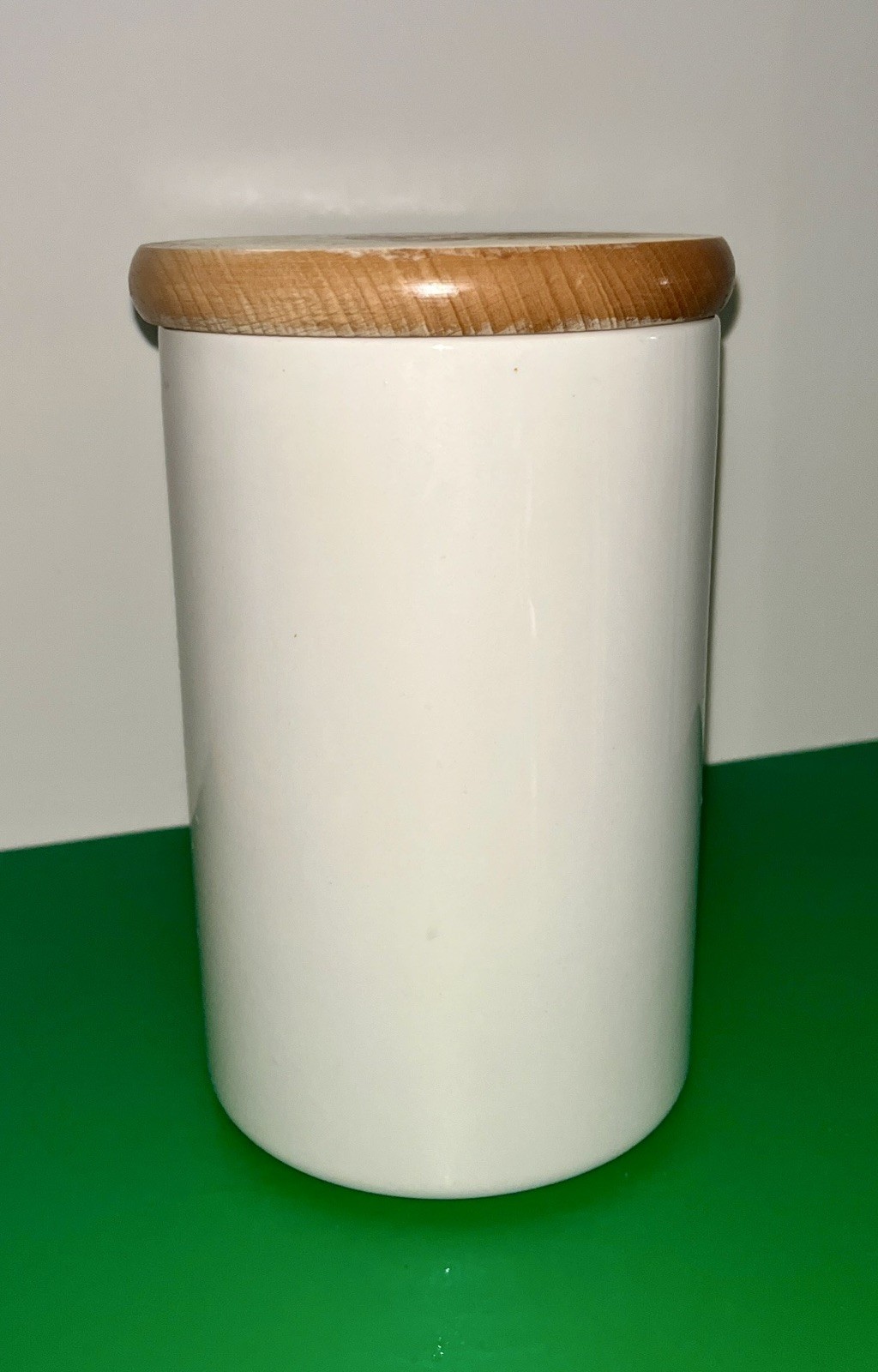 Portmeirion Pomona “Princess of Orange Pear” Porcelain 8” Jar & Lid