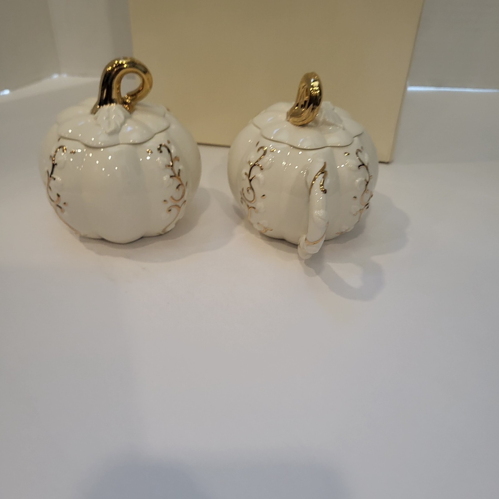 Lenox Ivory Pumpkin Sugar & Creamer Pumpkin Home Decor Collection 2004