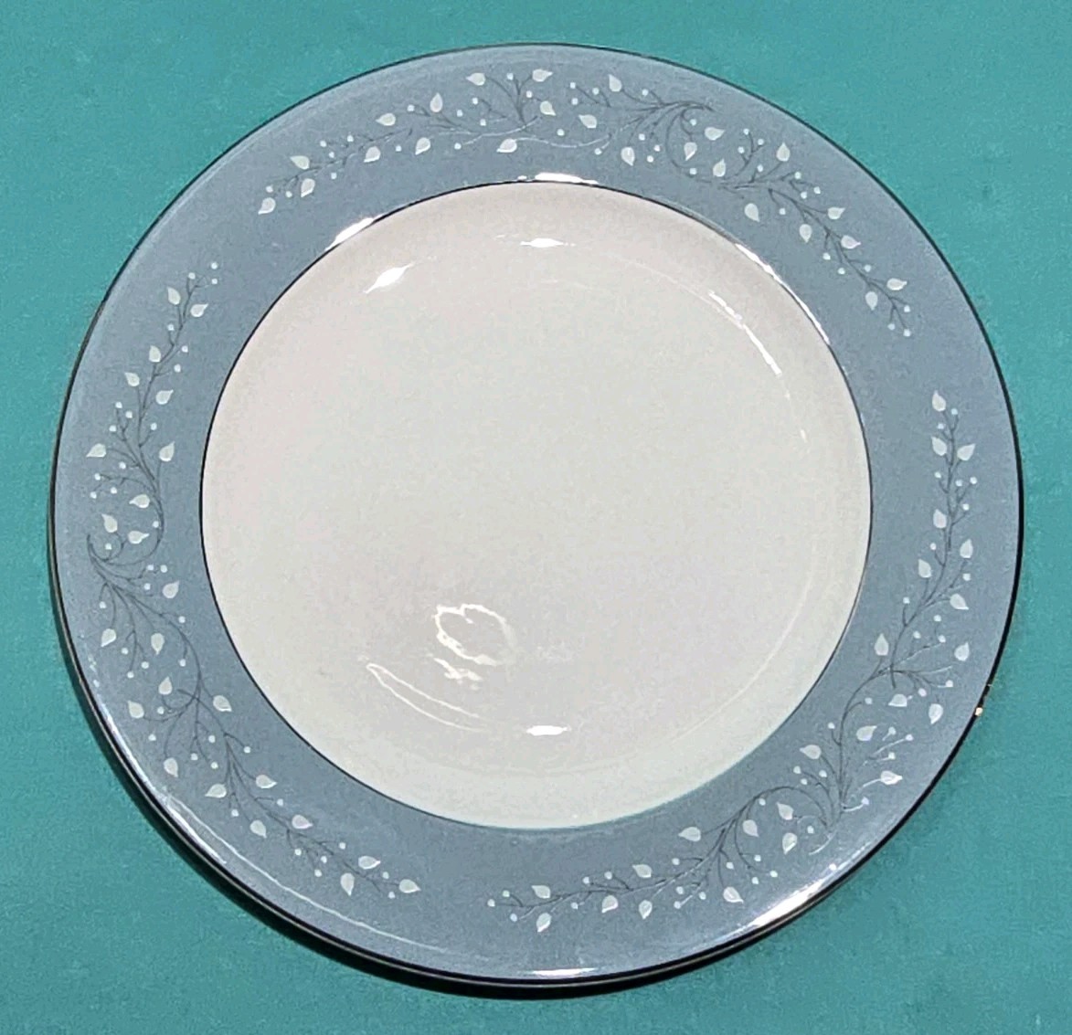 Set of 6 Syracuse Minuet Dinner Plates 10 3/4″ White Florals,Blue, Platinum Trim
