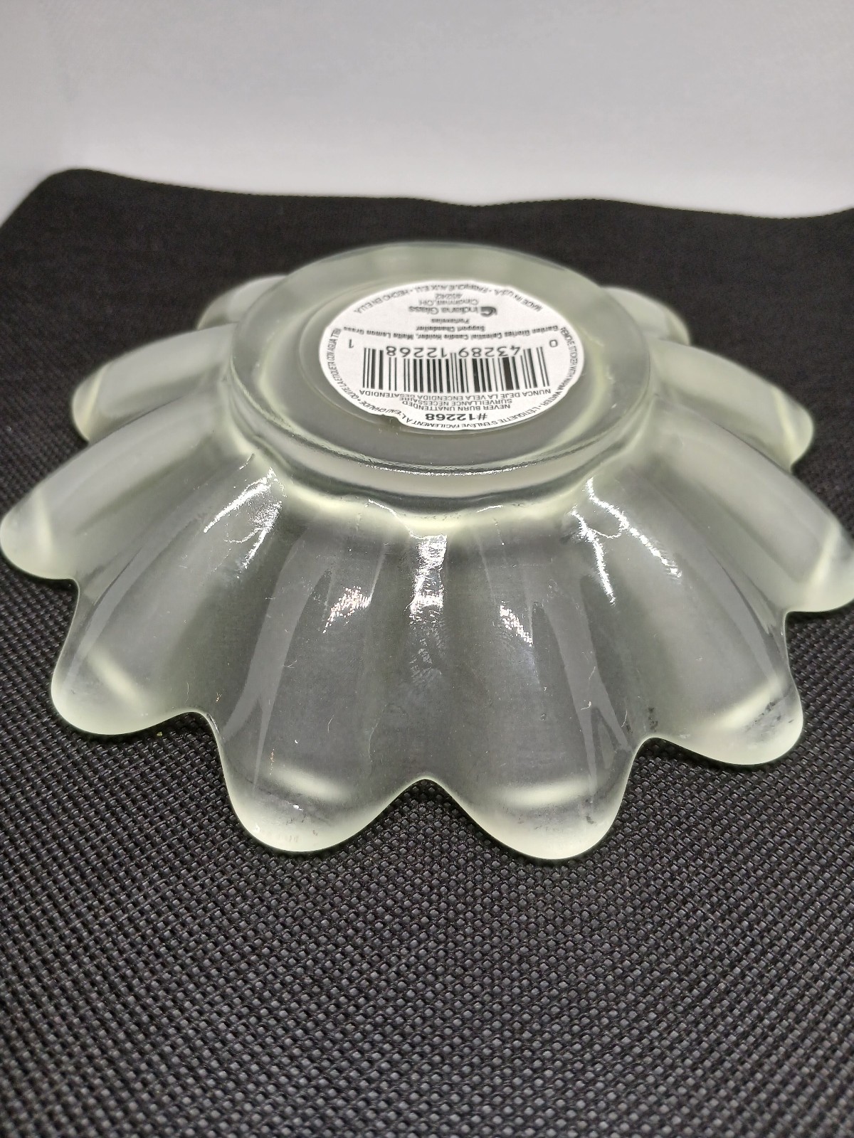VTG Indiana Glass Satin Frosted Green Trinket Dish Scalloped 5 1/2 inches wide