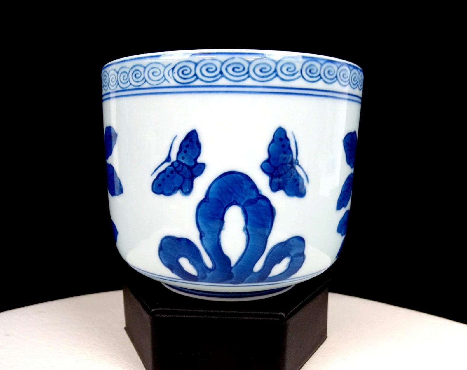 Asian Art Pottery Blue And White Butterfly And Floral 2 Piece 3 5/8″ Bowls