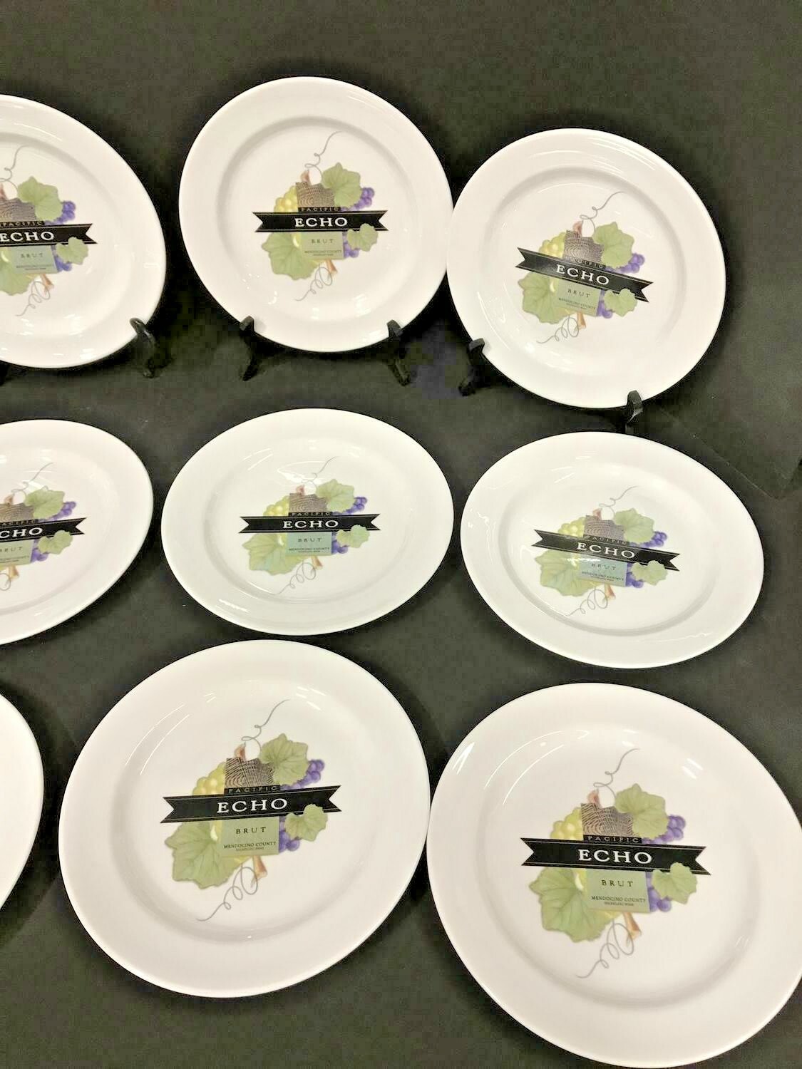 Wedgwood Grand Gourmet Pacific Echo Brut Accent Plate New – Rare