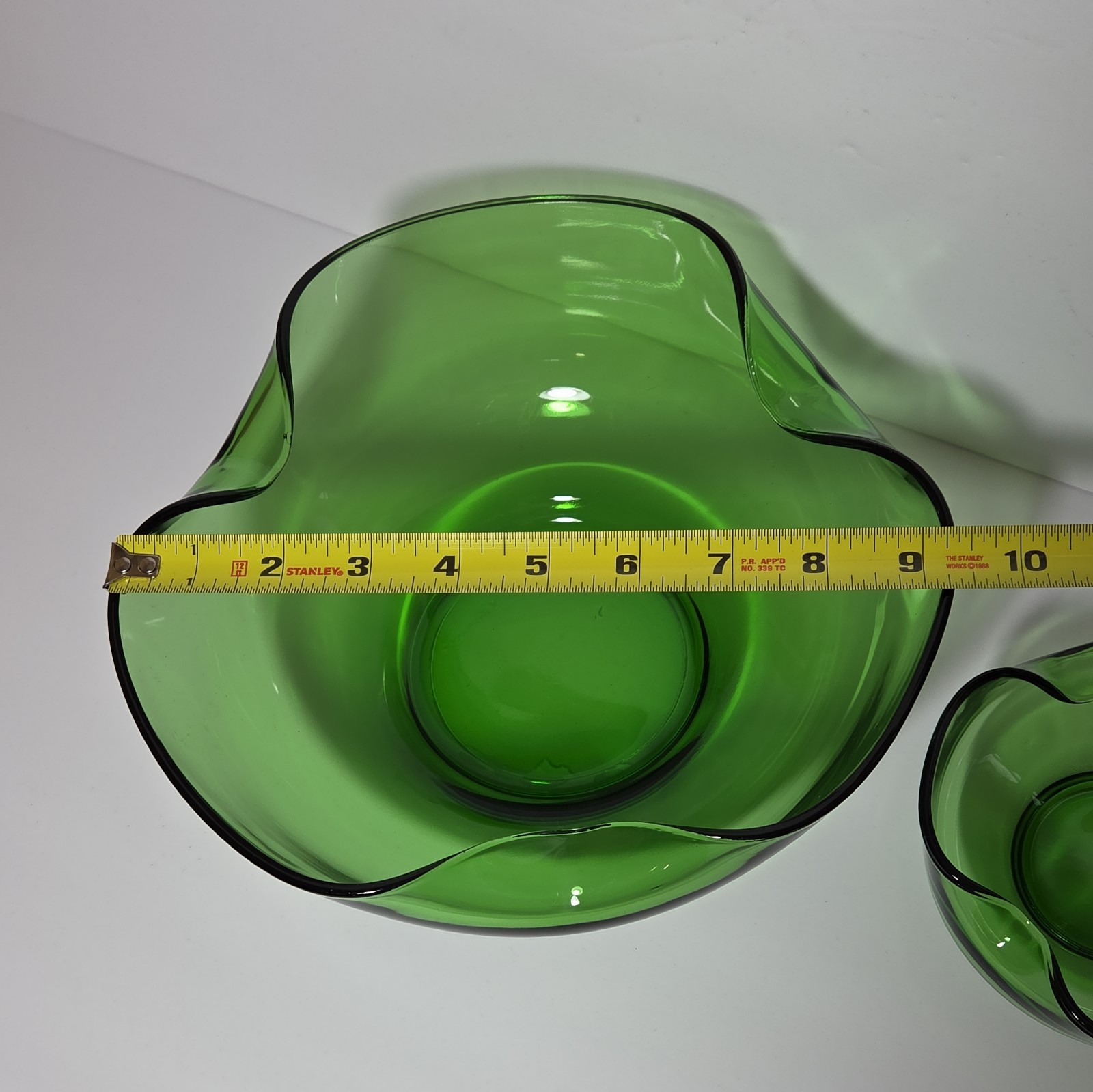 1950-60’s Forest Green Anchor Hocking Dip & Chip Pinched Side Bowl Set of 2