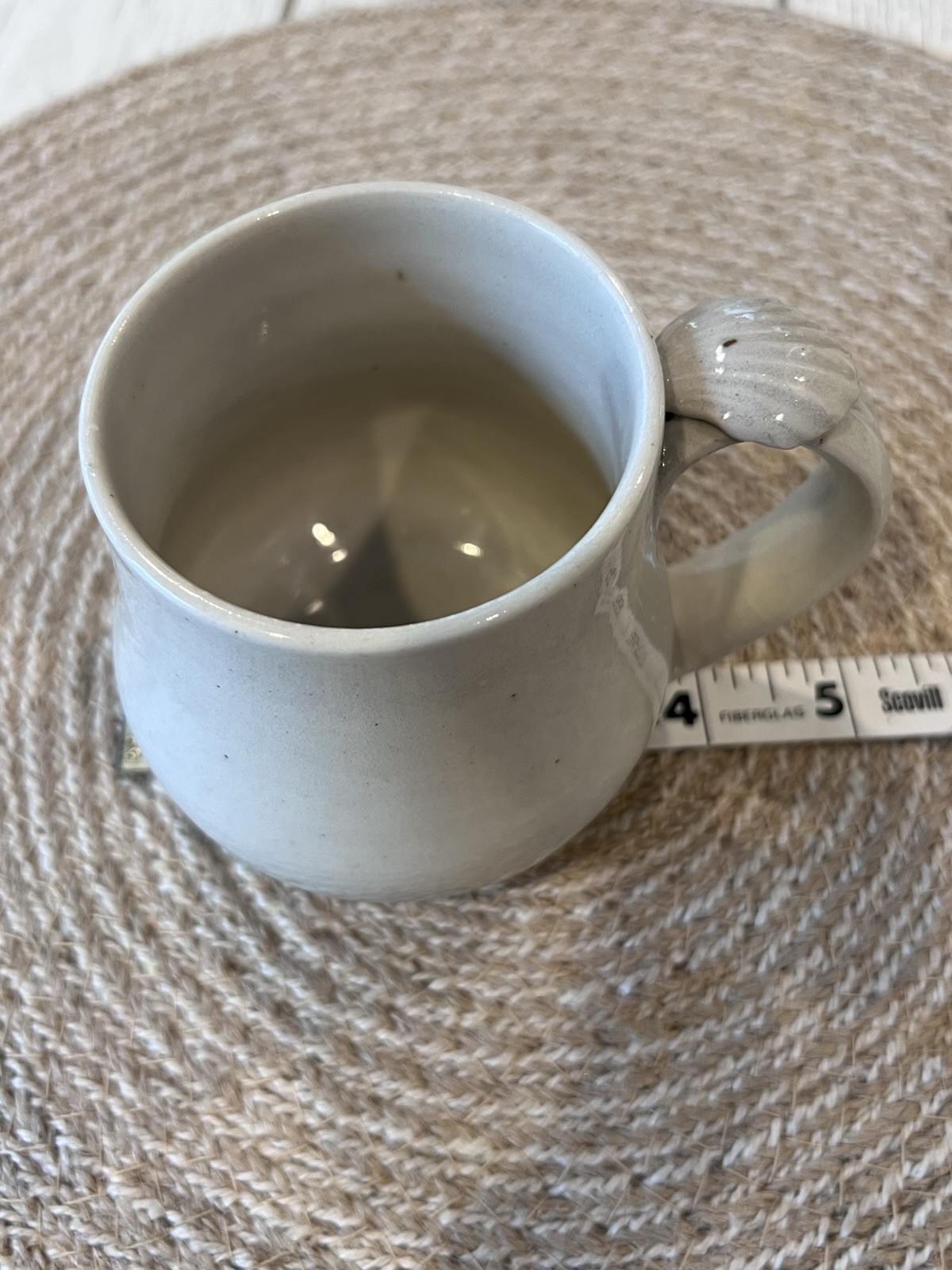 8 Pc Hand Thrown Beige Clay Pottery Coffee Tea Mugs Seashell Handle Stamped Set