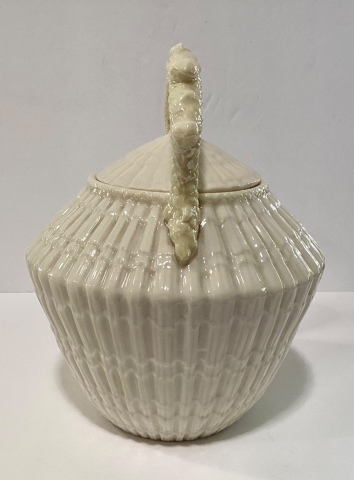 Rare Belleek Ireland Limpet Teapot Handled Nautical Shell Design 3rd Black Mark