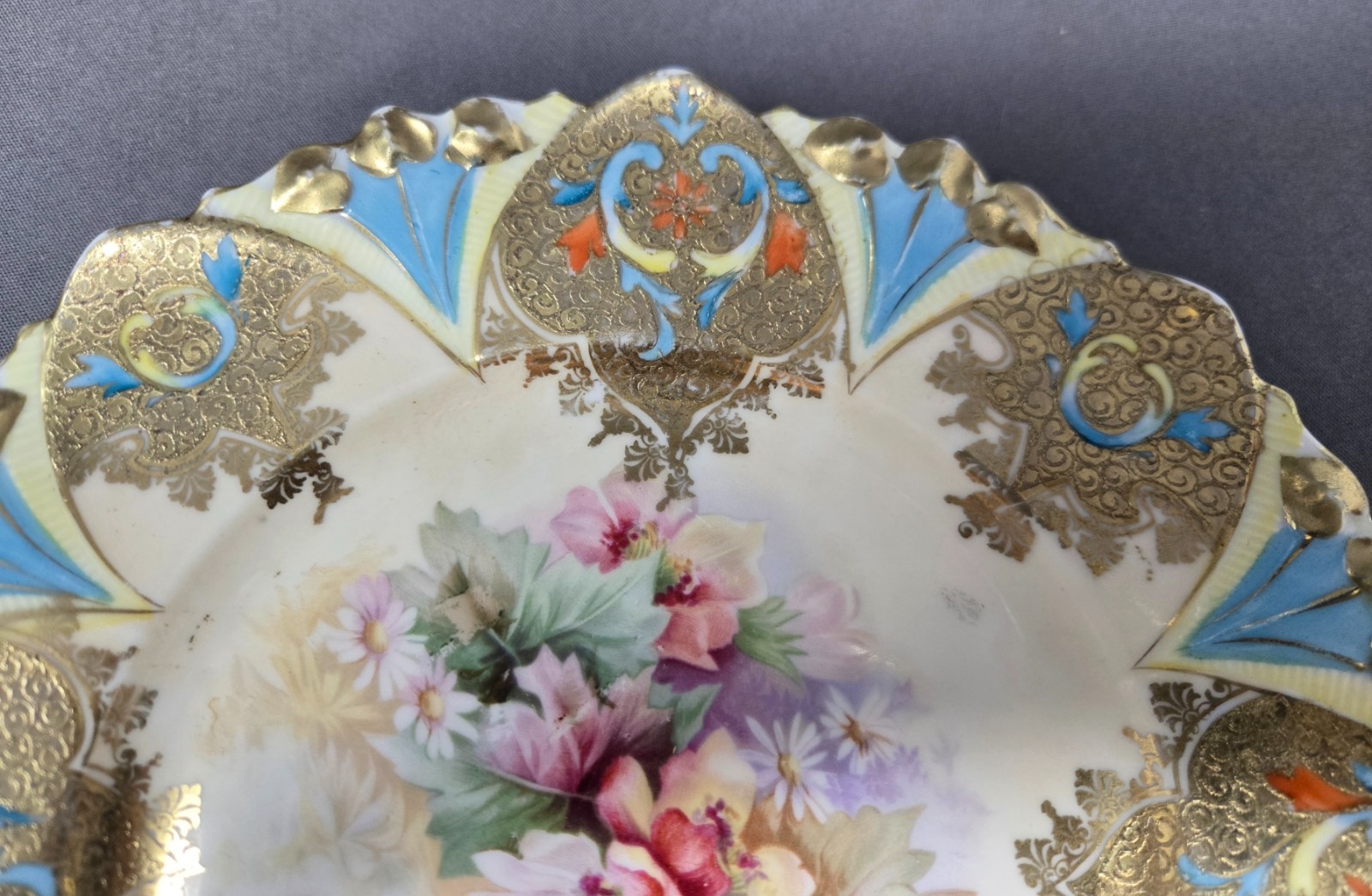 Unmarked RS Prussia Plate Lilly Pads & Scalloped Edge 8″
