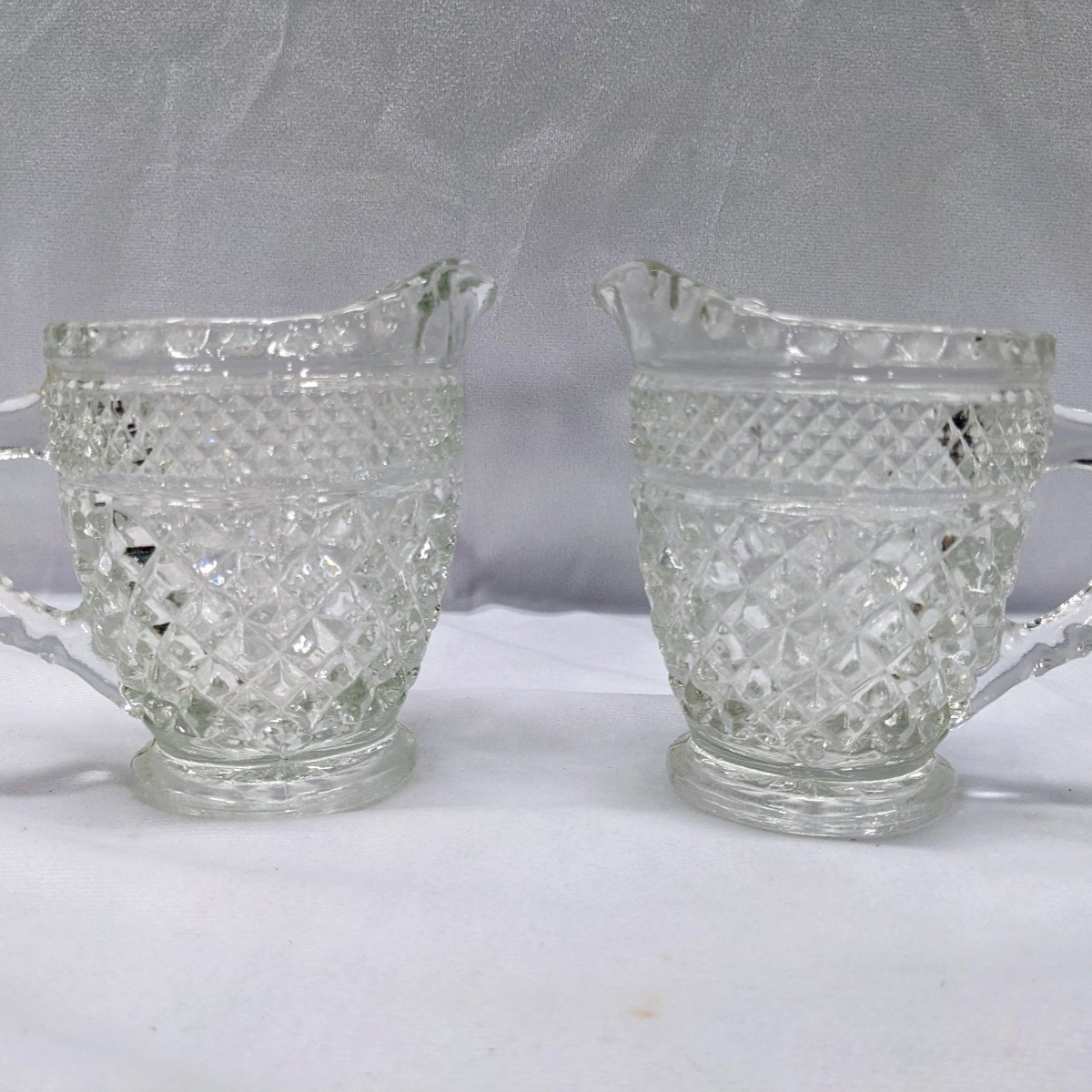 Vtg Anchor Hocking Wexford Pressed Glass Creamers Lot Of 2 Diamond Cut Pattern