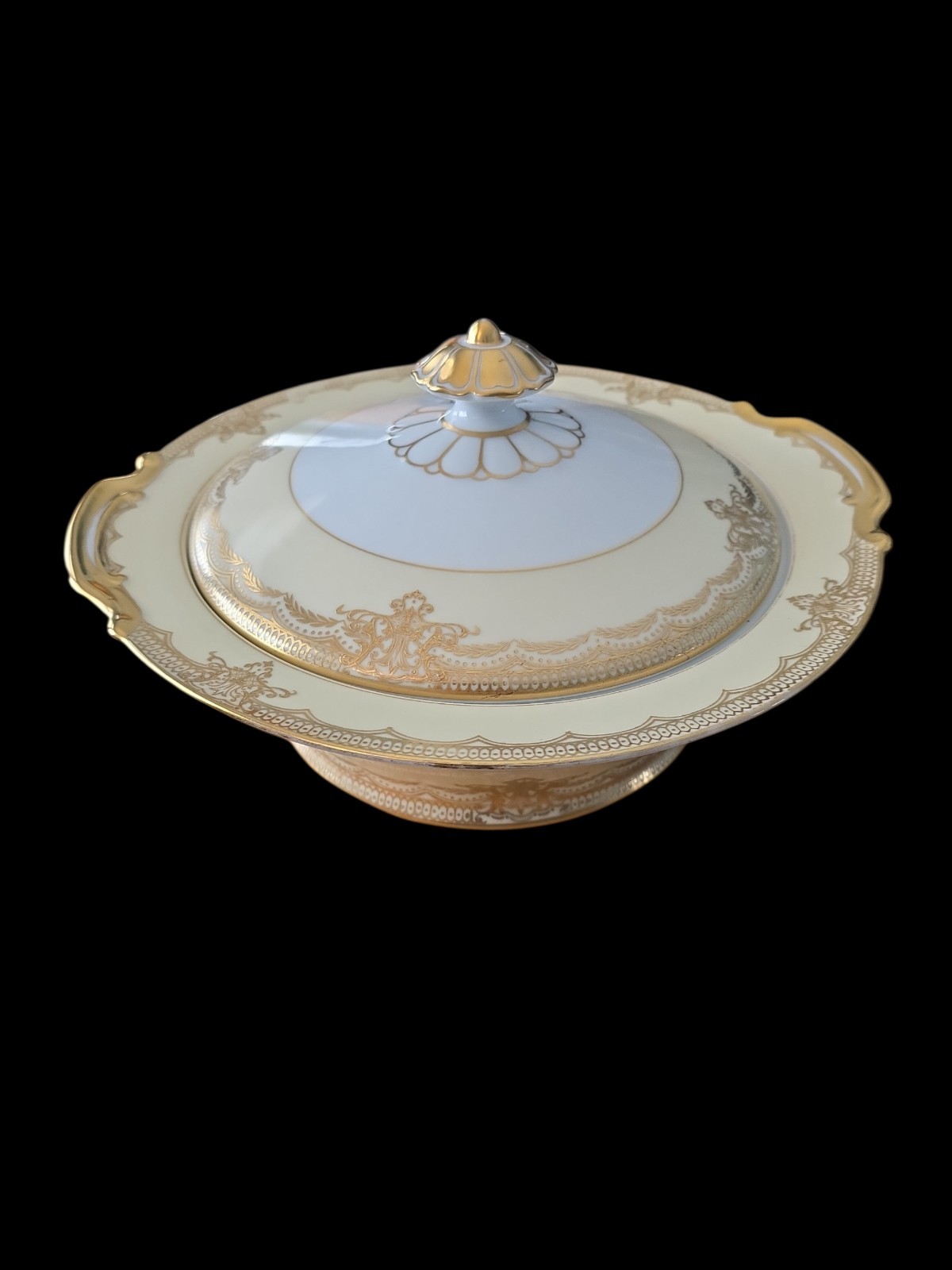 Noritake Gold Trim Handpainted Galatea Covered Serving Bowl Japan 10.25″ X 5″