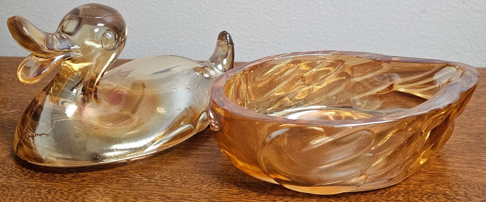 Vintage Jeannette Marigold Carnival Glass Duck On A Nest Candy Dish