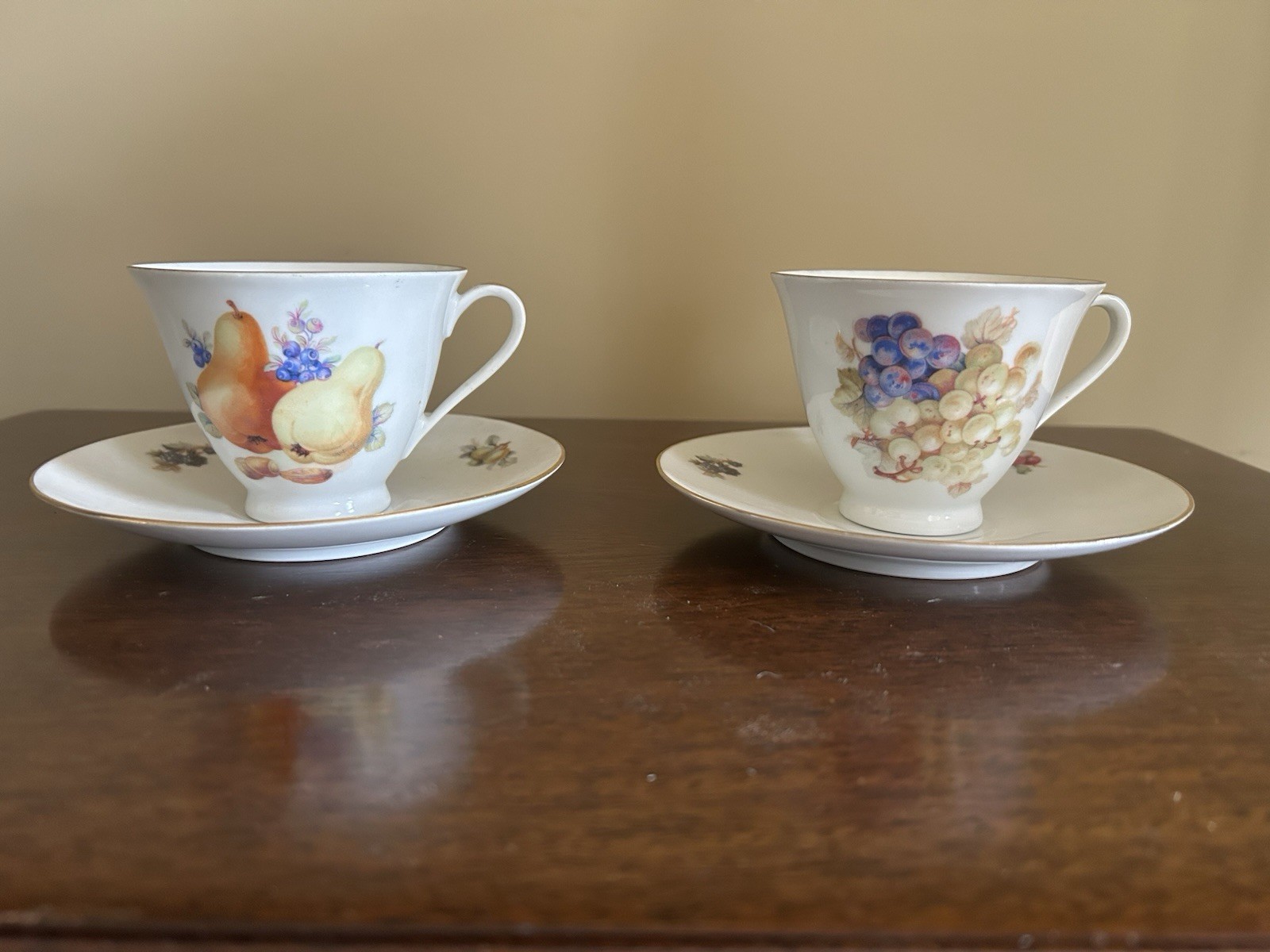 Germany Porcelain Fruit Pattern Cup & Saucer Set Four-Piece White Multicolor