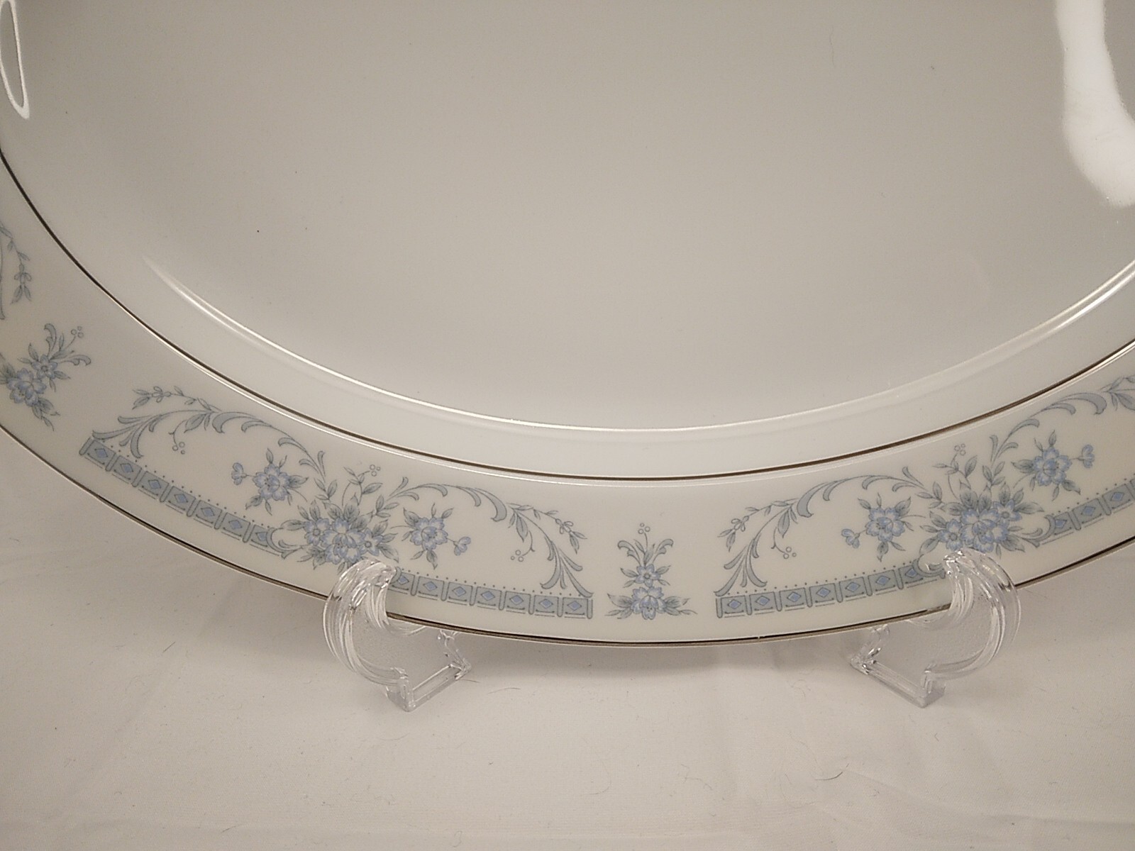 VINTAGE SHEFFIELD BLUE WHISPER 14” x 10.75″ PORCELAINSERVING PLATTER JAPAN USED