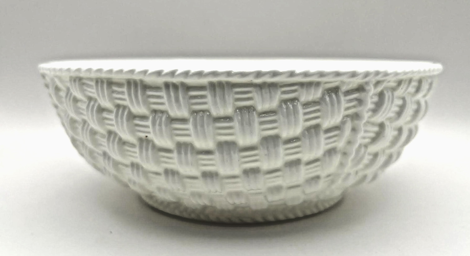 1994 TIFFANY & Co WEAVE White Coupe Cereal 6” Bowl Made in Ireland Replacement