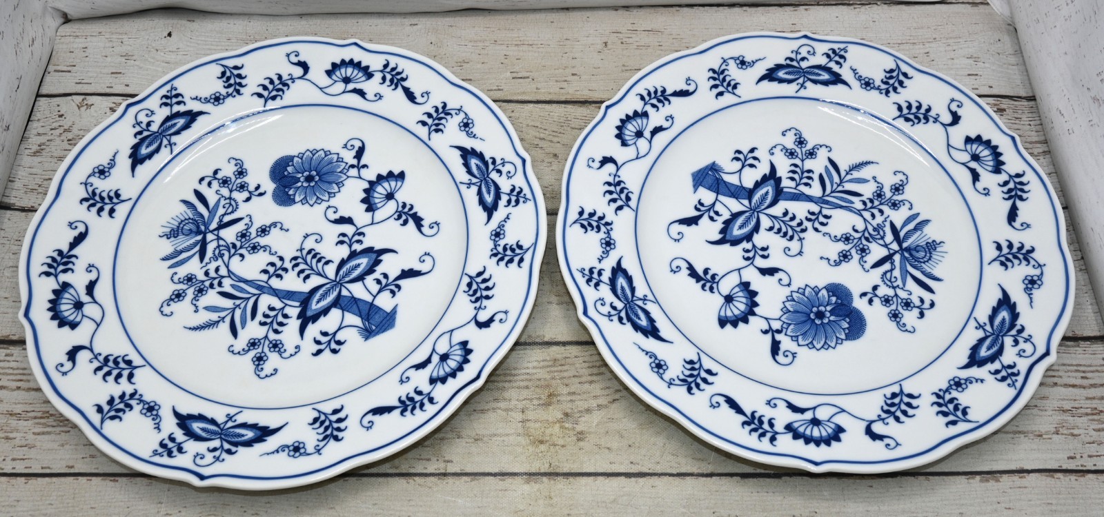 Blue Danube Japan Dinner Plates Set of 7 Blue Onion Floral 10.25” Scalloped