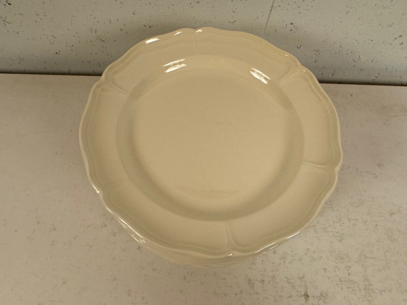 Wedgwood Porcelain Queens Shape Set of 12 Dinner Plates 10 1/4″