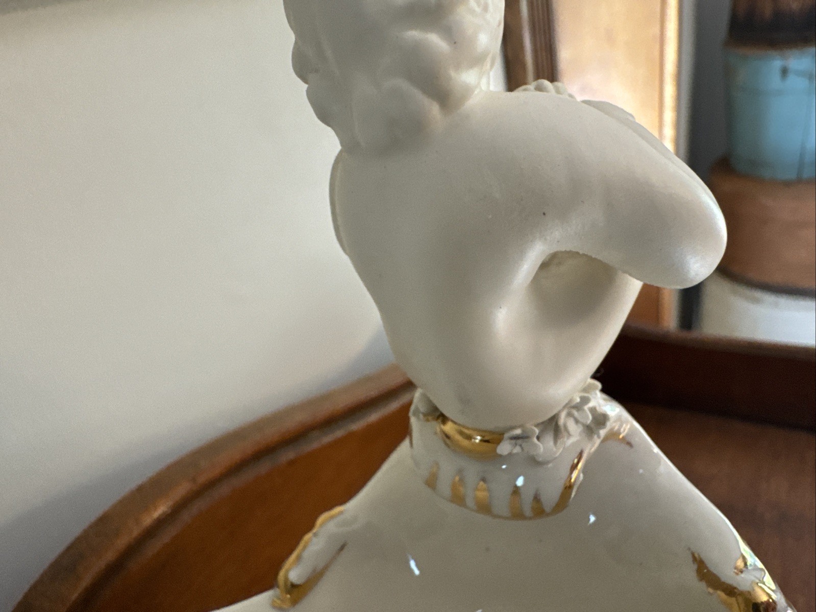 Vintage Mid Century Italian Capodimonte Cherub Porcelian Fruit Bowl Centerpiece
