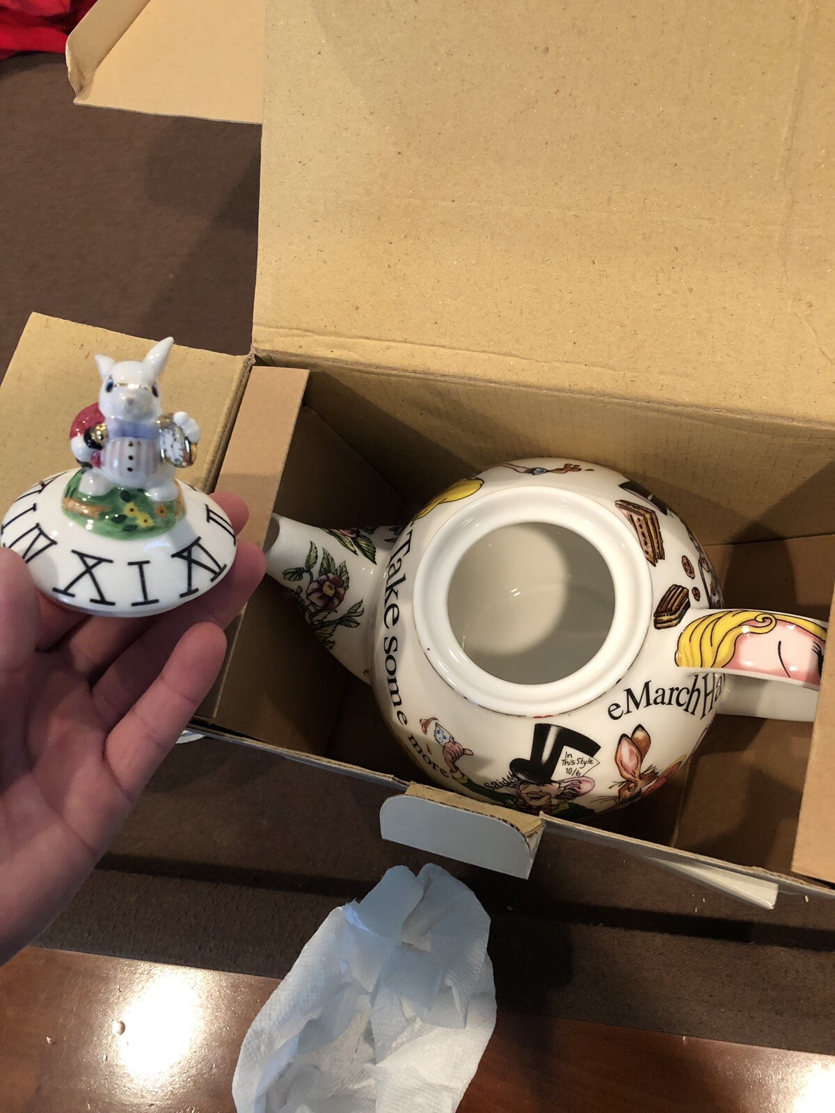 Alice in Wonderland Madhatter’s Teaparty Porcelain Teaset