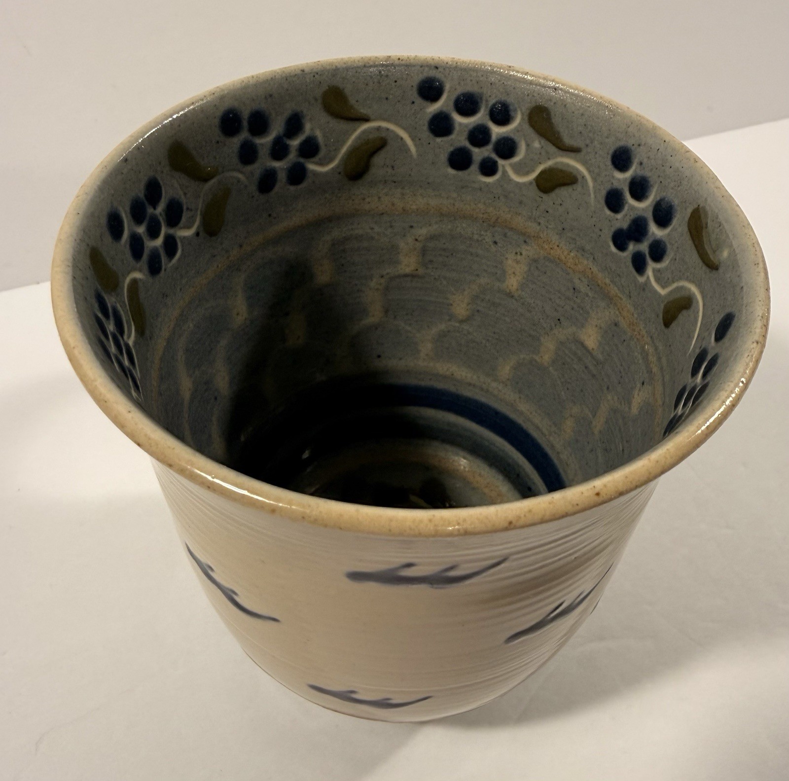 Gail Hardin 1997 Signed Studio Pottery Mug Kentucky Slip Trailed Berry Bird Clay