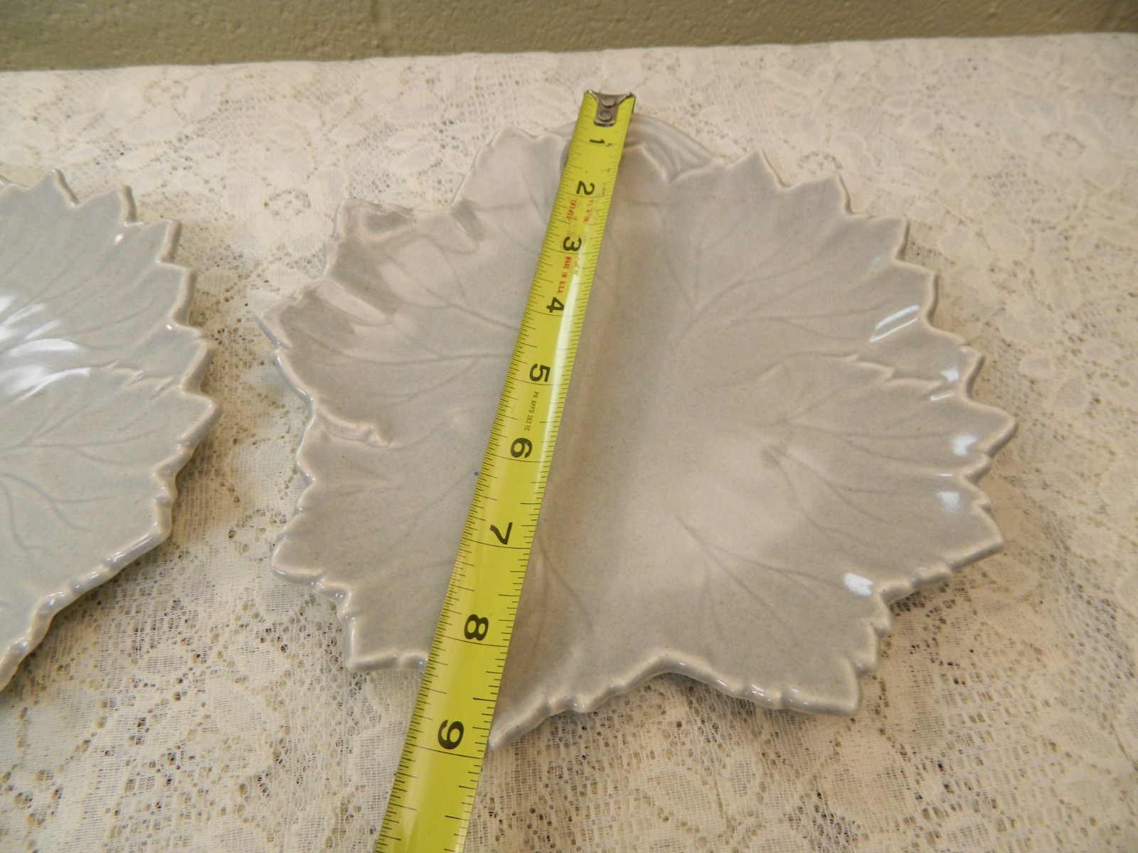 Vintage Pair (2) Woodfield Steubenville Gray Glaze Leaf 9″ Salad Plates