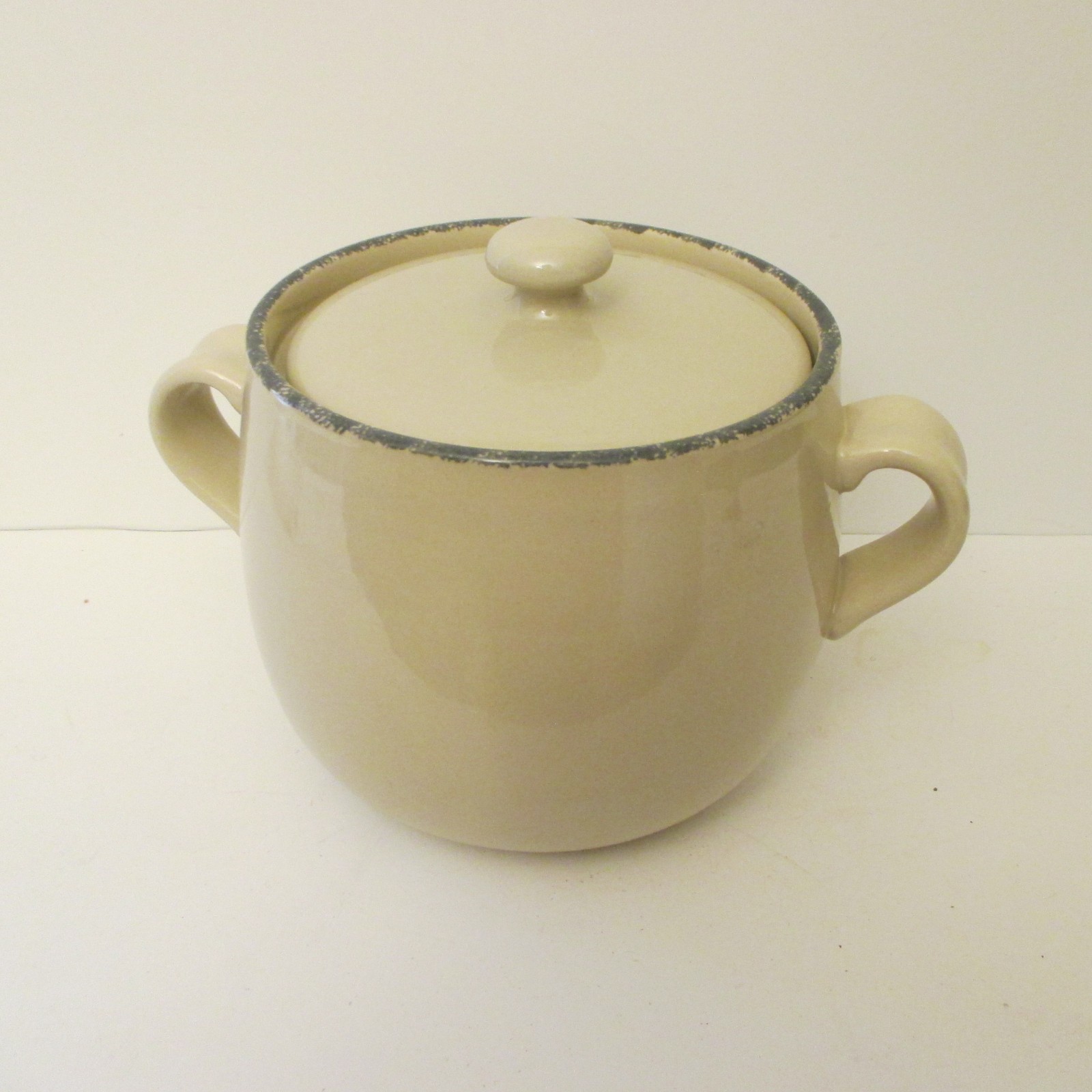 Vtg Home And Garden Fruit 2005 Party Ltd Stoneware Soup Bean Pot 2 Quart