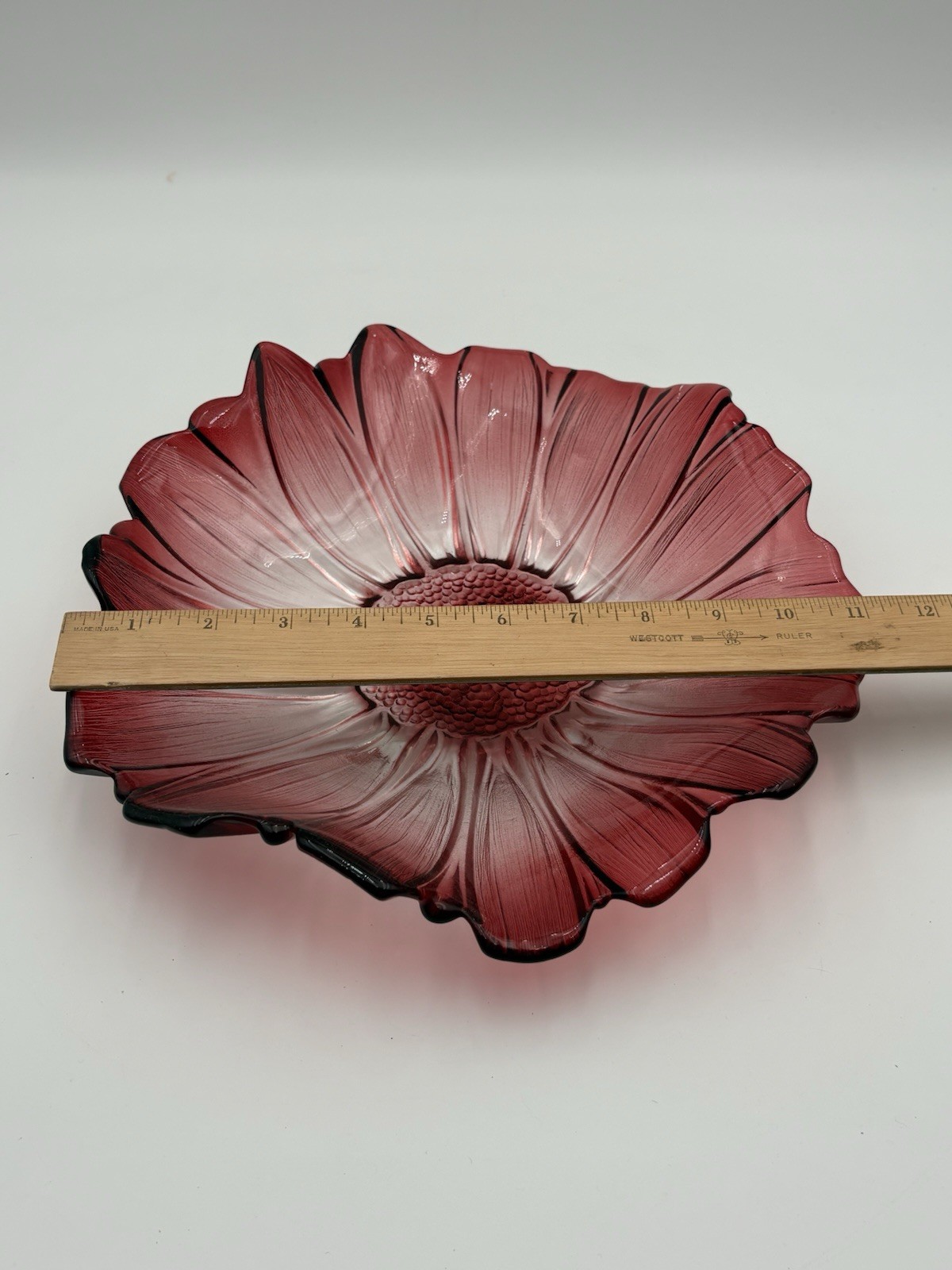 Fifth Avenue Venezia Red Glass Embossed Flower Shape Bowl Centerpiece