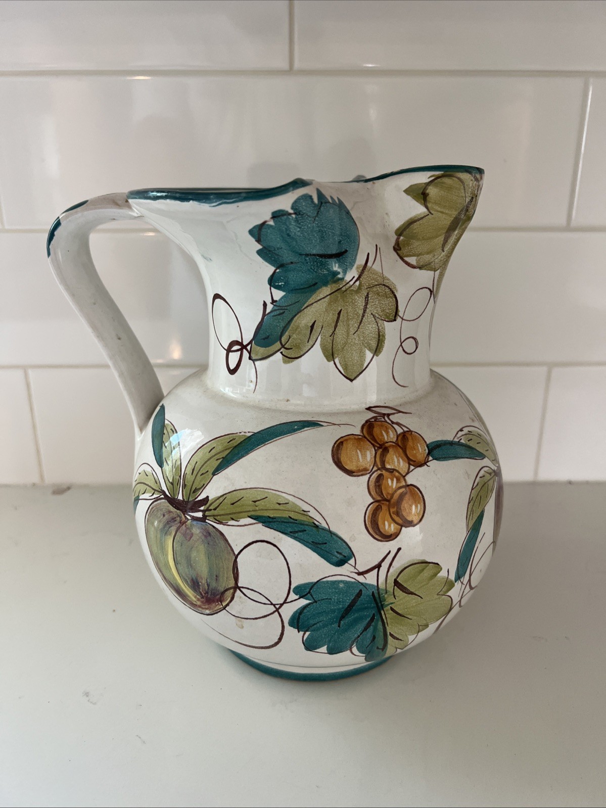 Vtg Italian Hand Painted Pottery Pitcher Grapes Wine Vineyard Made Italy Color