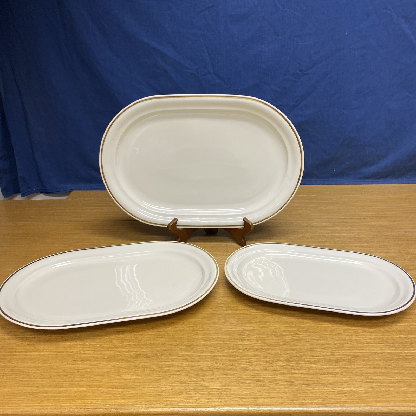 3 Vtg. Weimar Feodora Goldreif Ivory 16 1/2” – 15” – 13” Oval Serving Platter’s