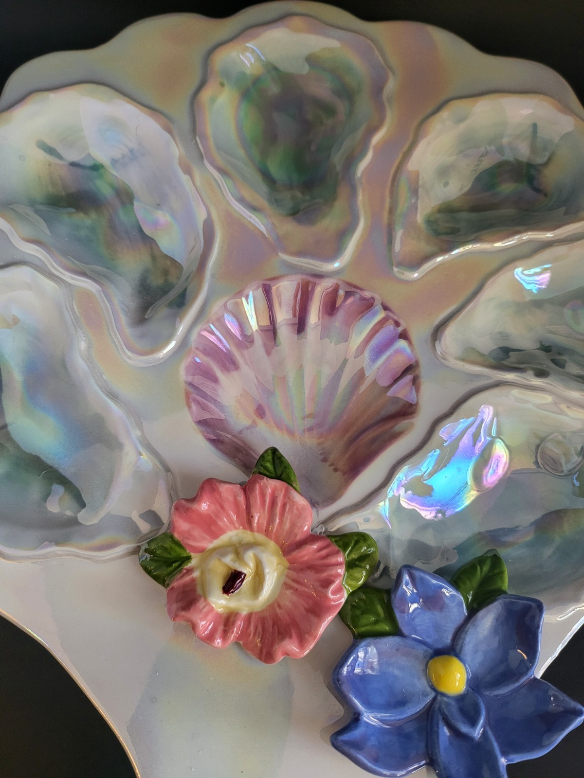 Iridescent Ceramic Oyster Plate with 3D Dimensional Flowers One Plate
