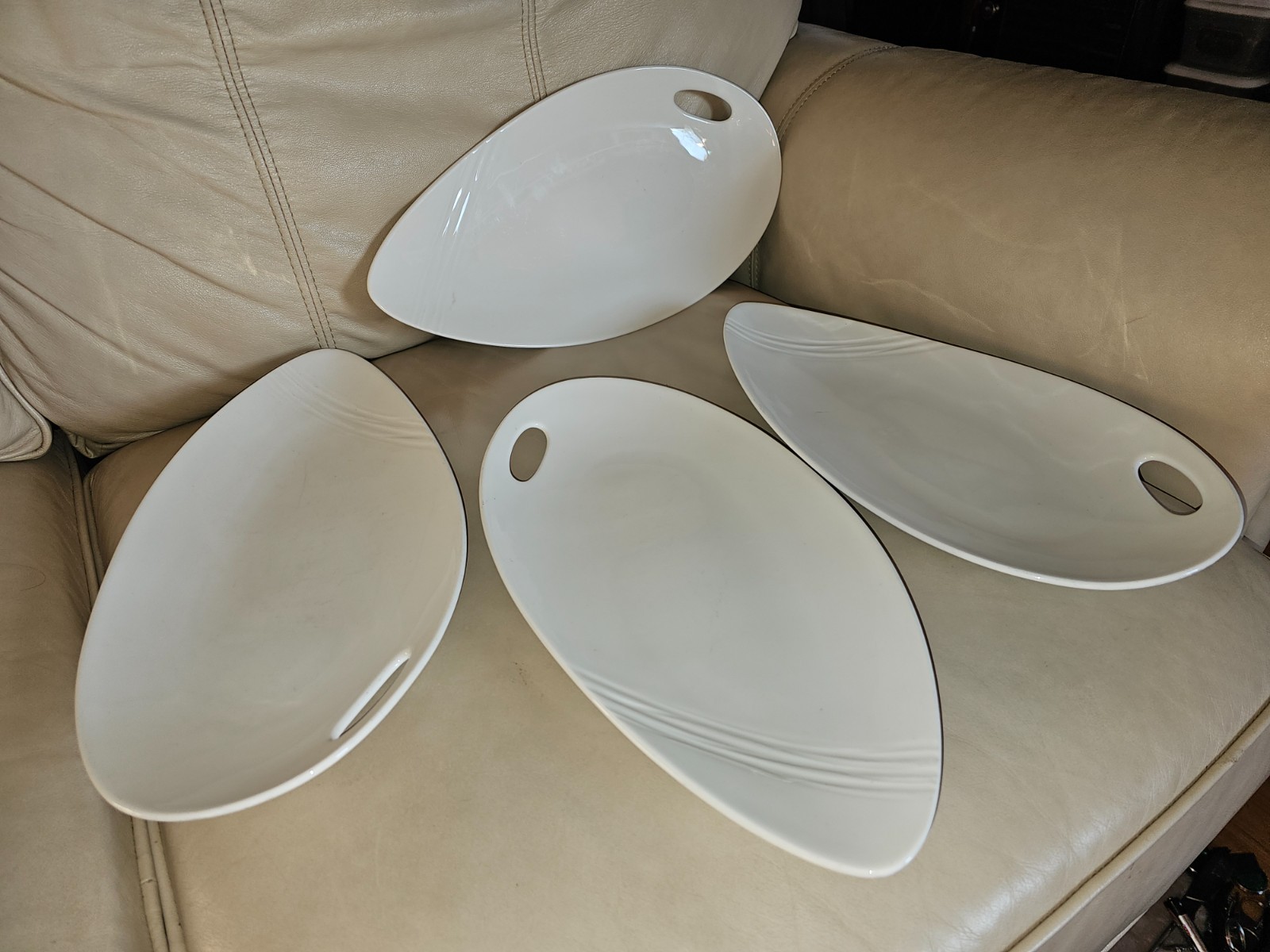 Steelite Post Modern Ceramic Asymmetrical Organic White 14½” Dinner Plates Set