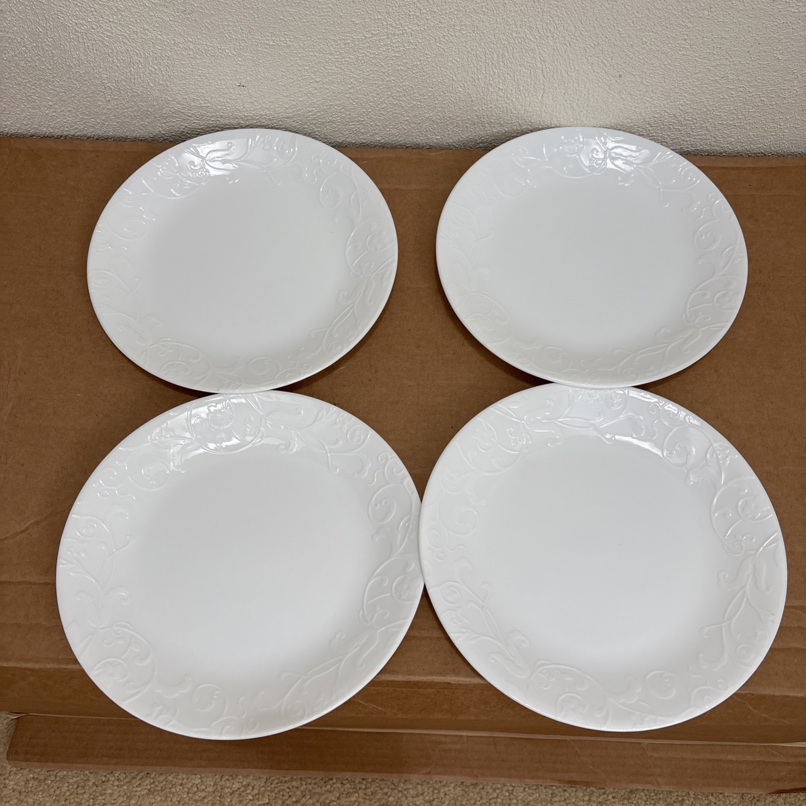 Corelle BELLA FAENZA 8.5” Luncheon Plates White w/Embossed Floral Rim~Set of 4