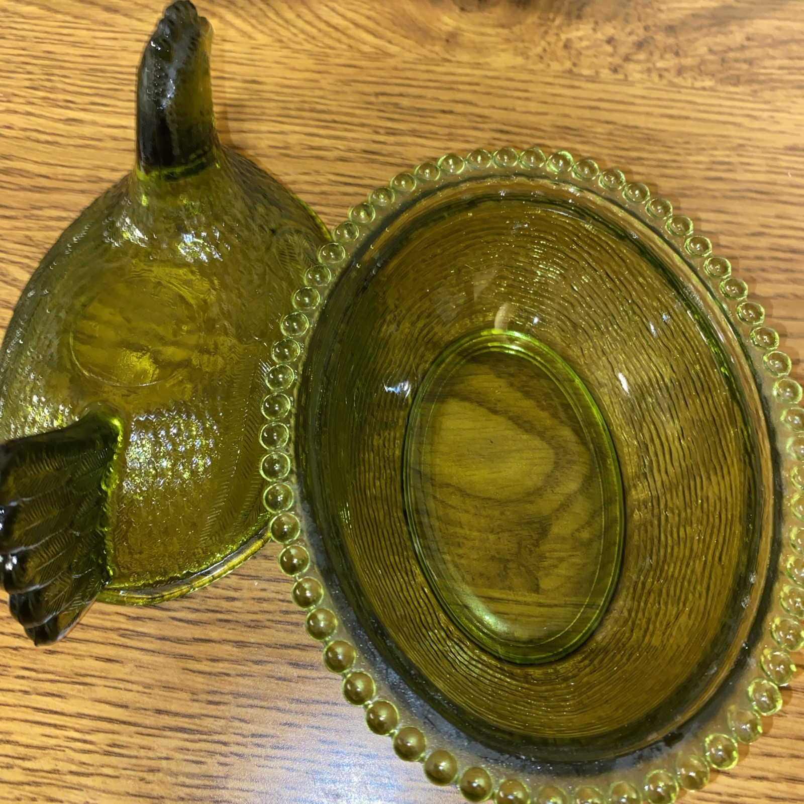 Vintage Indiana Green Glass Hen on Nest Covered Dish Oval Beaded Base 7×5”