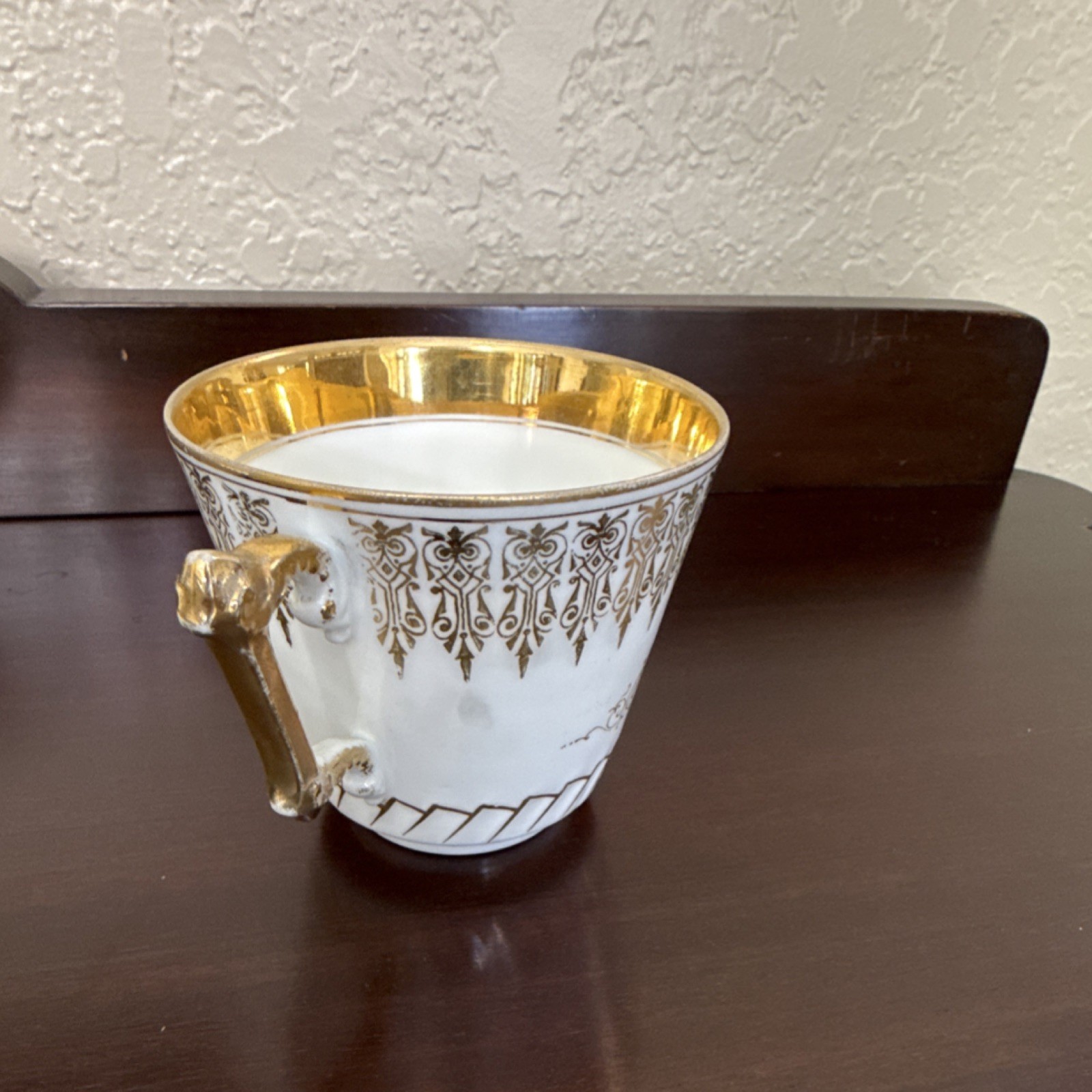 Gold and White Porcelain Cup & Saucer Set, Four-Piece Glossy Finish