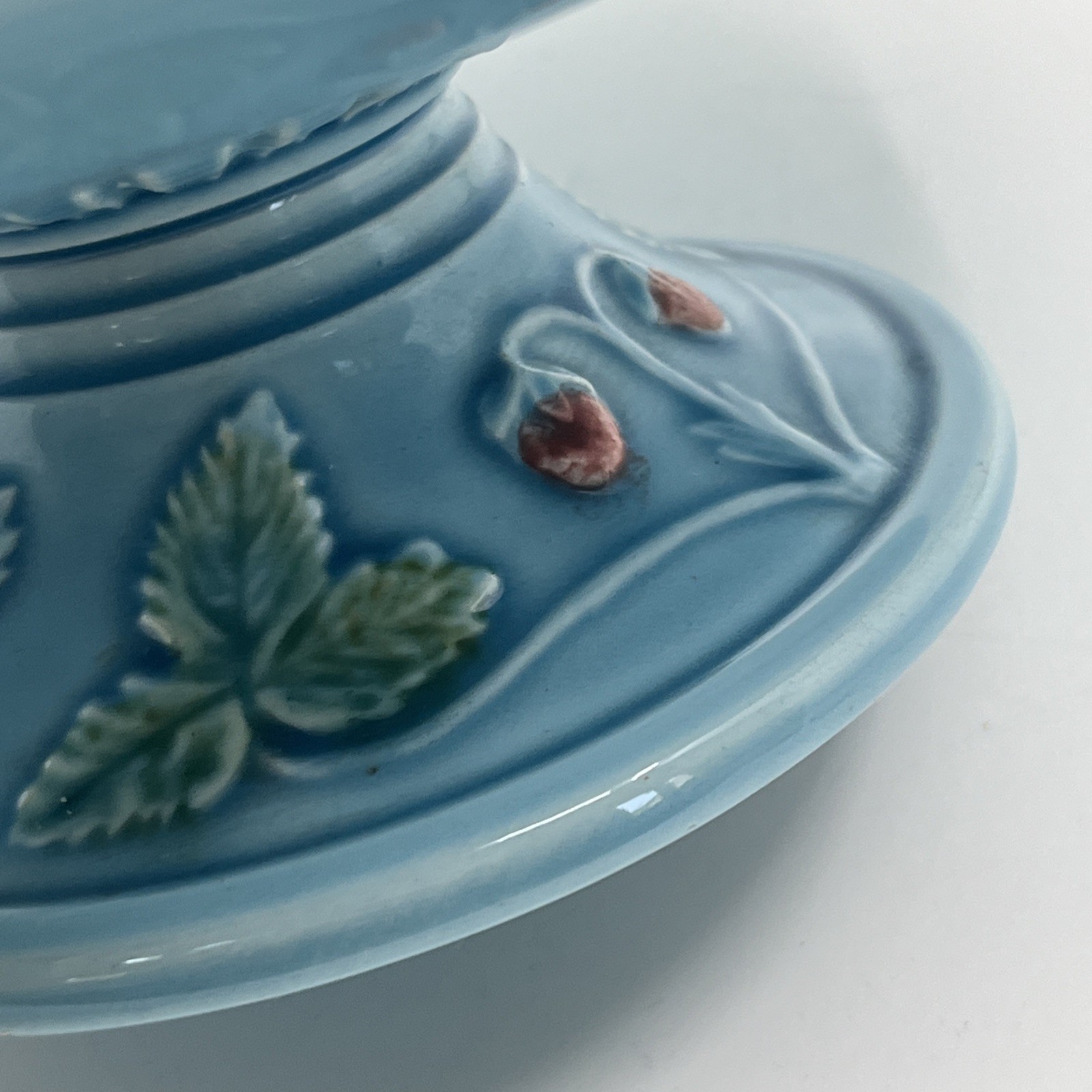 Vintage Zell Majolica Strawberry Pattern 9.25” Pedestal Plate Stand Blue Green