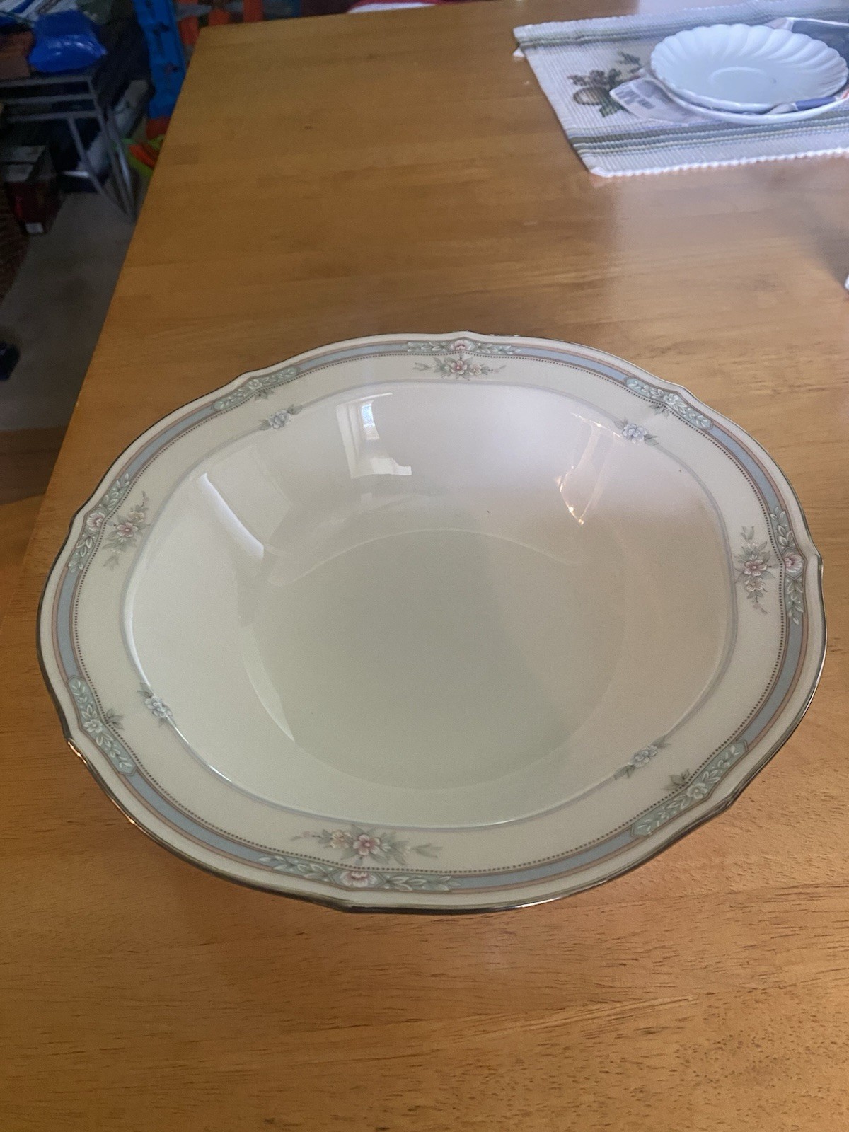 NORITAKE 7293 ROTHSCHILD ONE ROUND SERVING BOWL 9 1/2” JAPAN