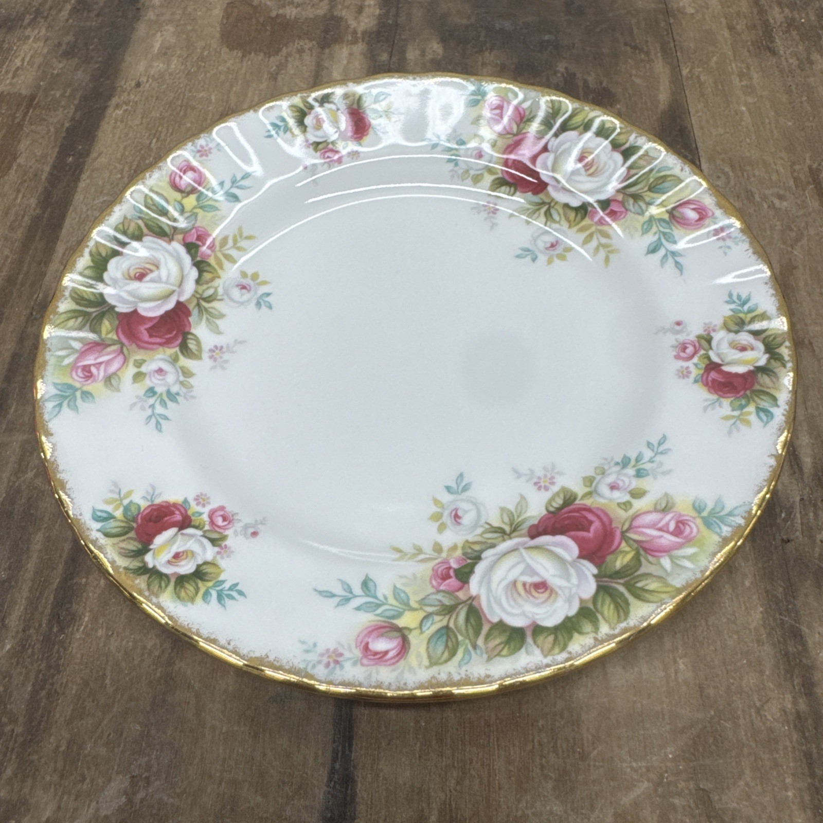 Royal Albert CELEBRATION Bread & Butter Plate(s) 6 1/4″ Bone China England MINT