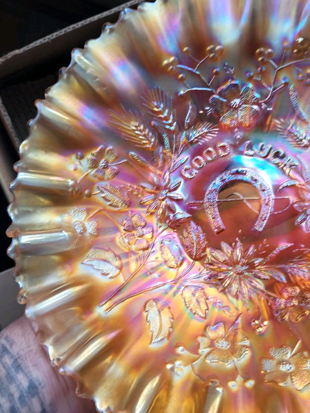 Nice Marigold Northwood Carnival Glass Good Luck Pie Crust Edge Bowl