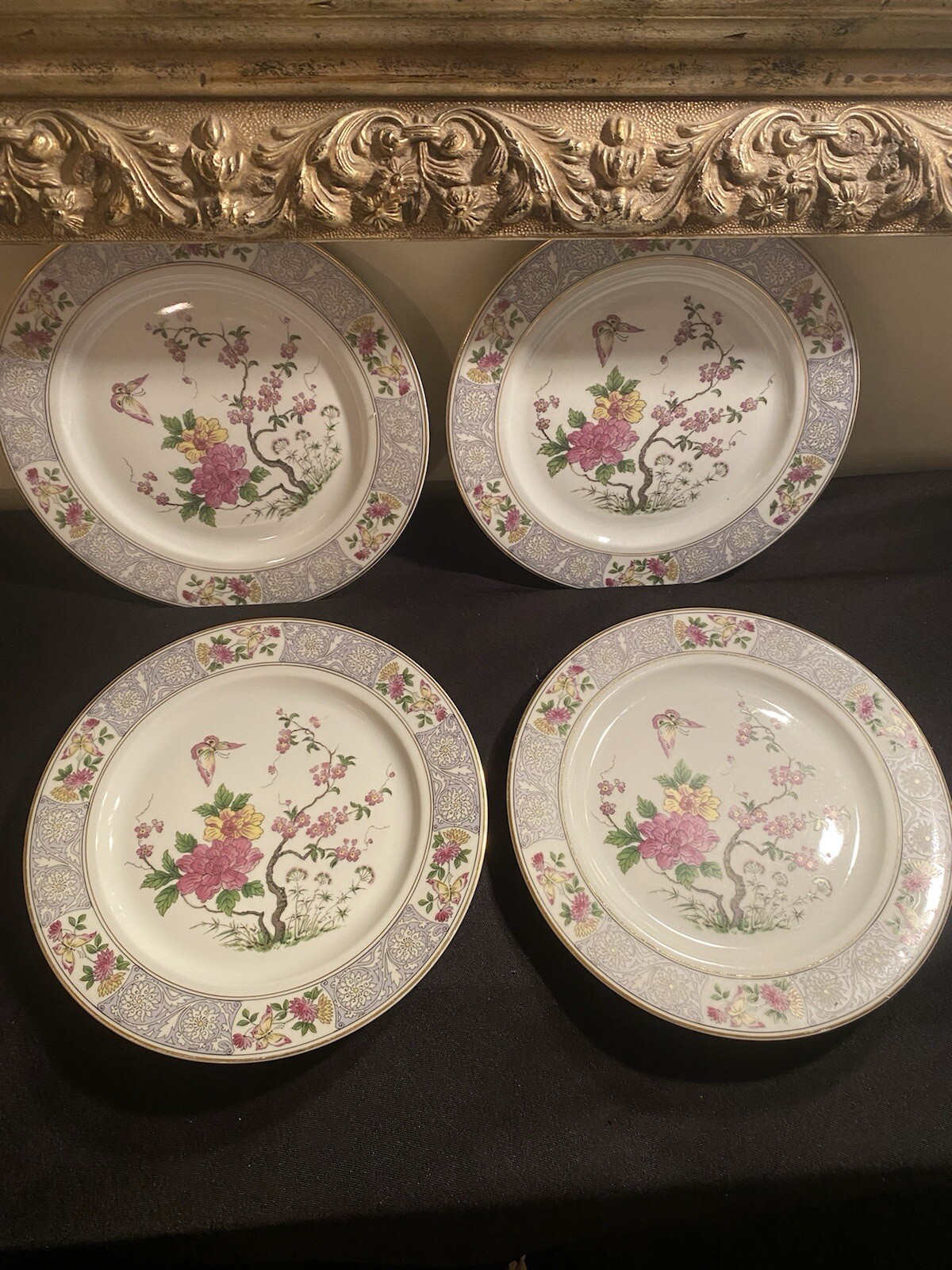 4 Crown Imperial Nankin Luncheon Plates
