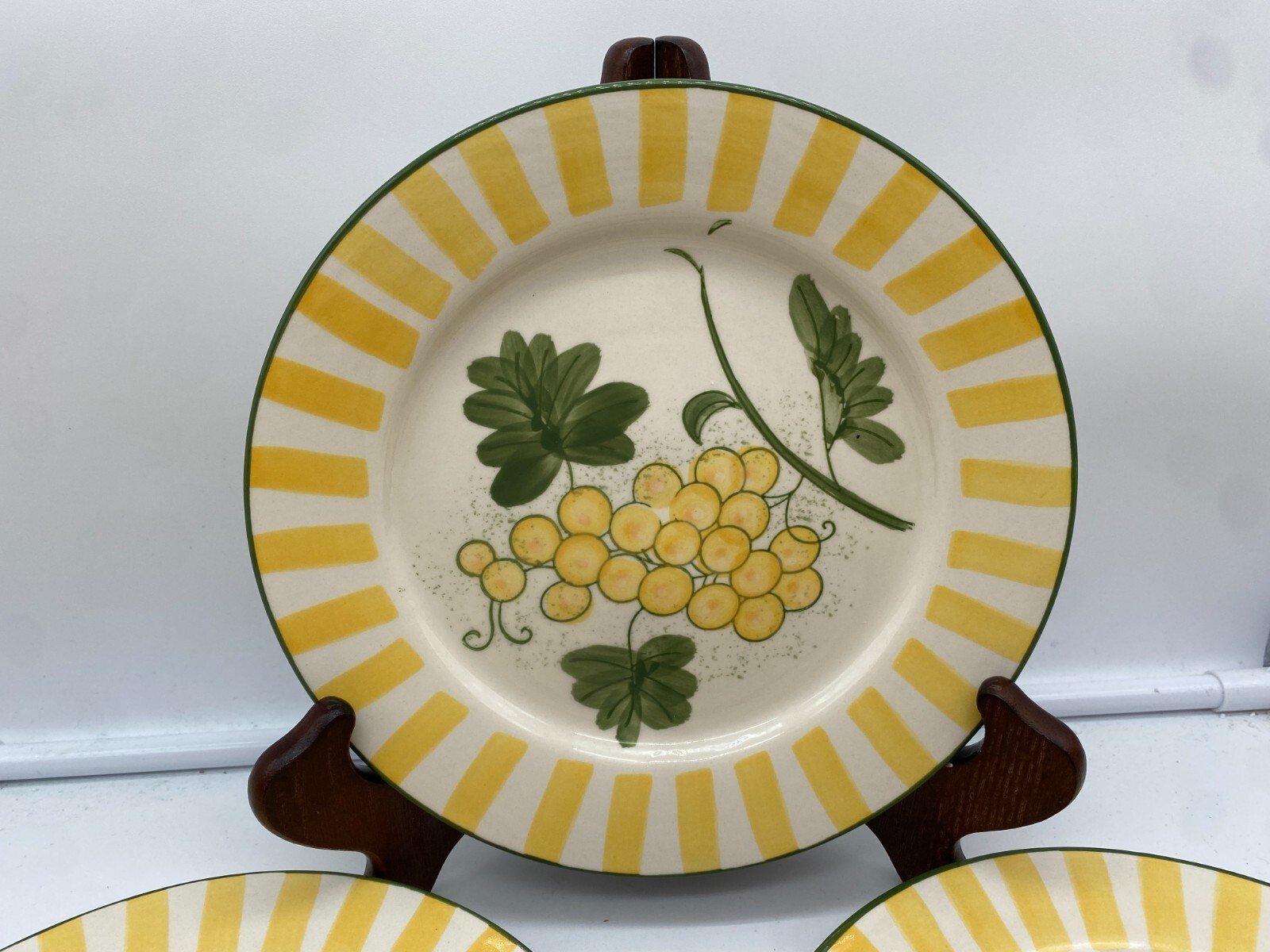 Lidia Bastianch Grappoli Stoneware 8″ Plate Set of 4 A95