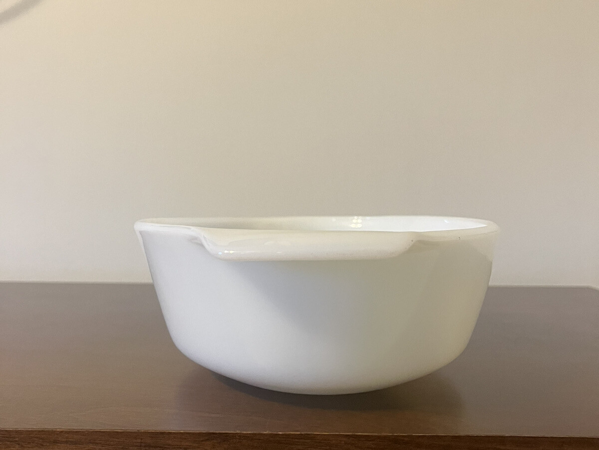 Anchor Hocking Milk Glass Blue Cornflower 1.5 Qt Oval Lid Covered Casserole #433