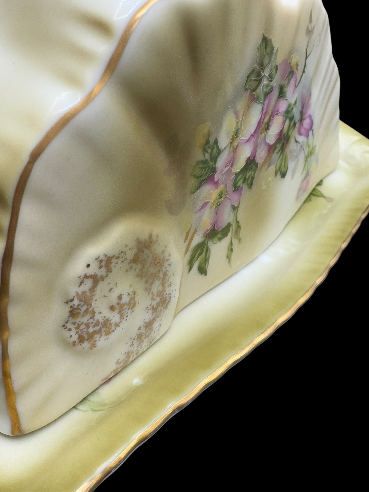 Exquisite Nippon Large Covered Cheese Butter Dish 7.5″ x 6″ Floral Rose